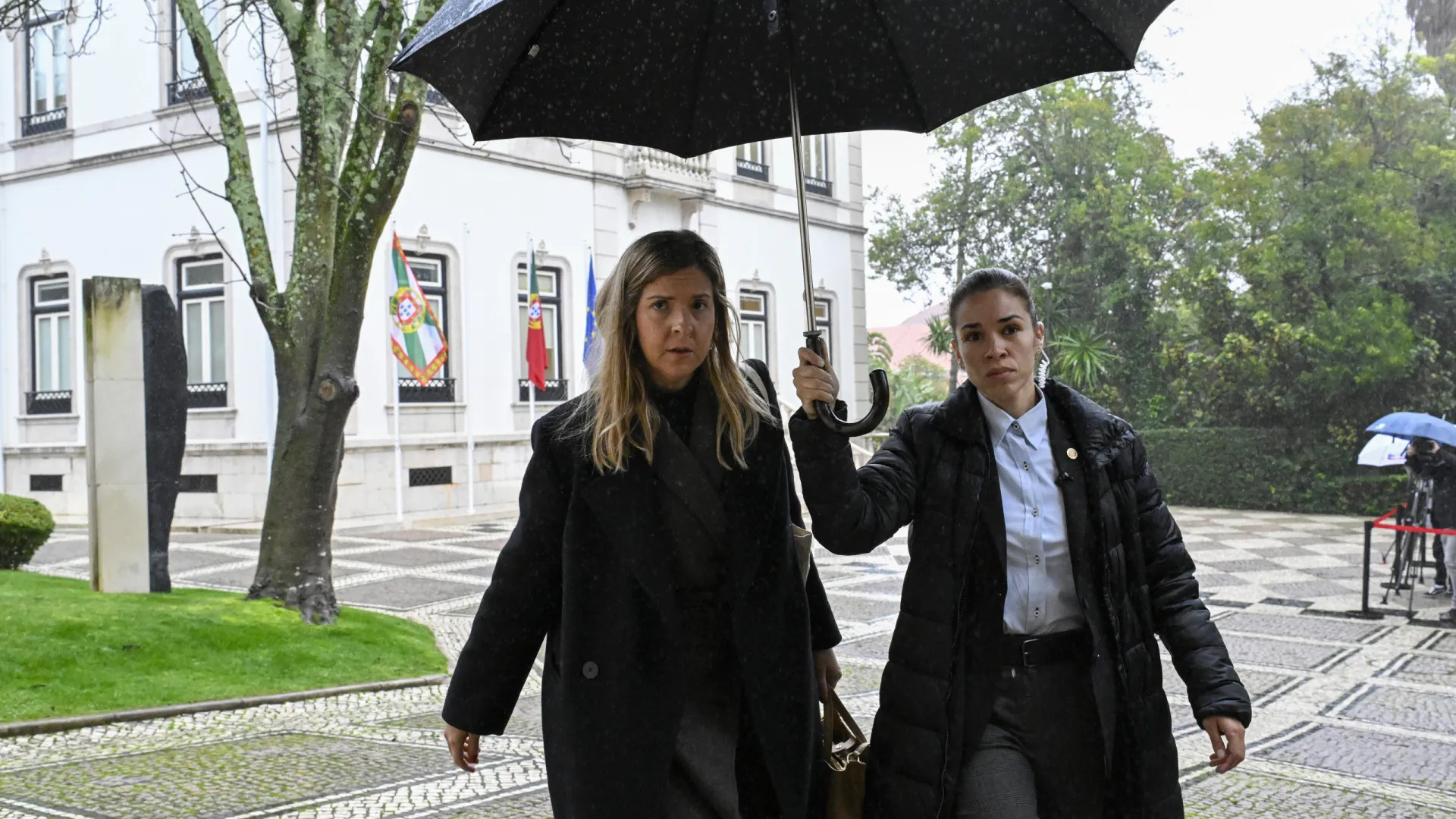 
                    Kristin: Governo estima 20 milhões para recuperar 50 monumentos afetados
                