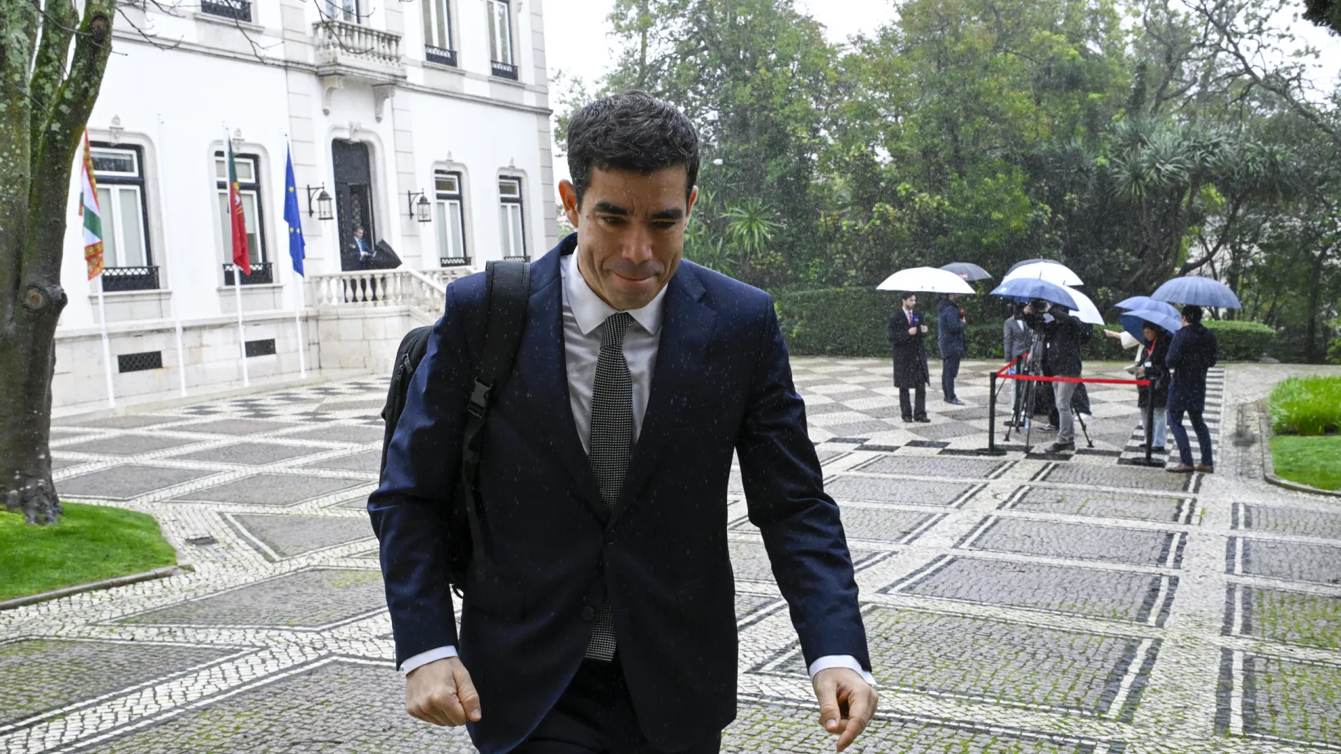 
                    Ministro defende RTP na Guiné-Bissau apesar de dificuldades
                