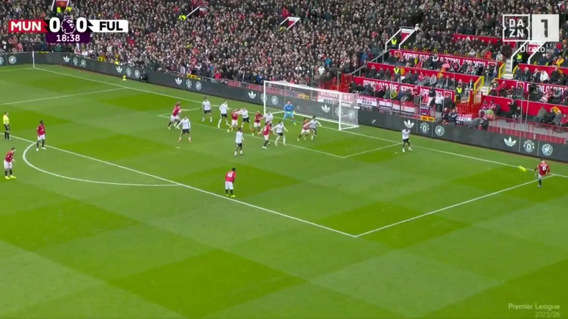 
                    Mais uma assistência para Bruno Fernandes. Casemiro agradece
                