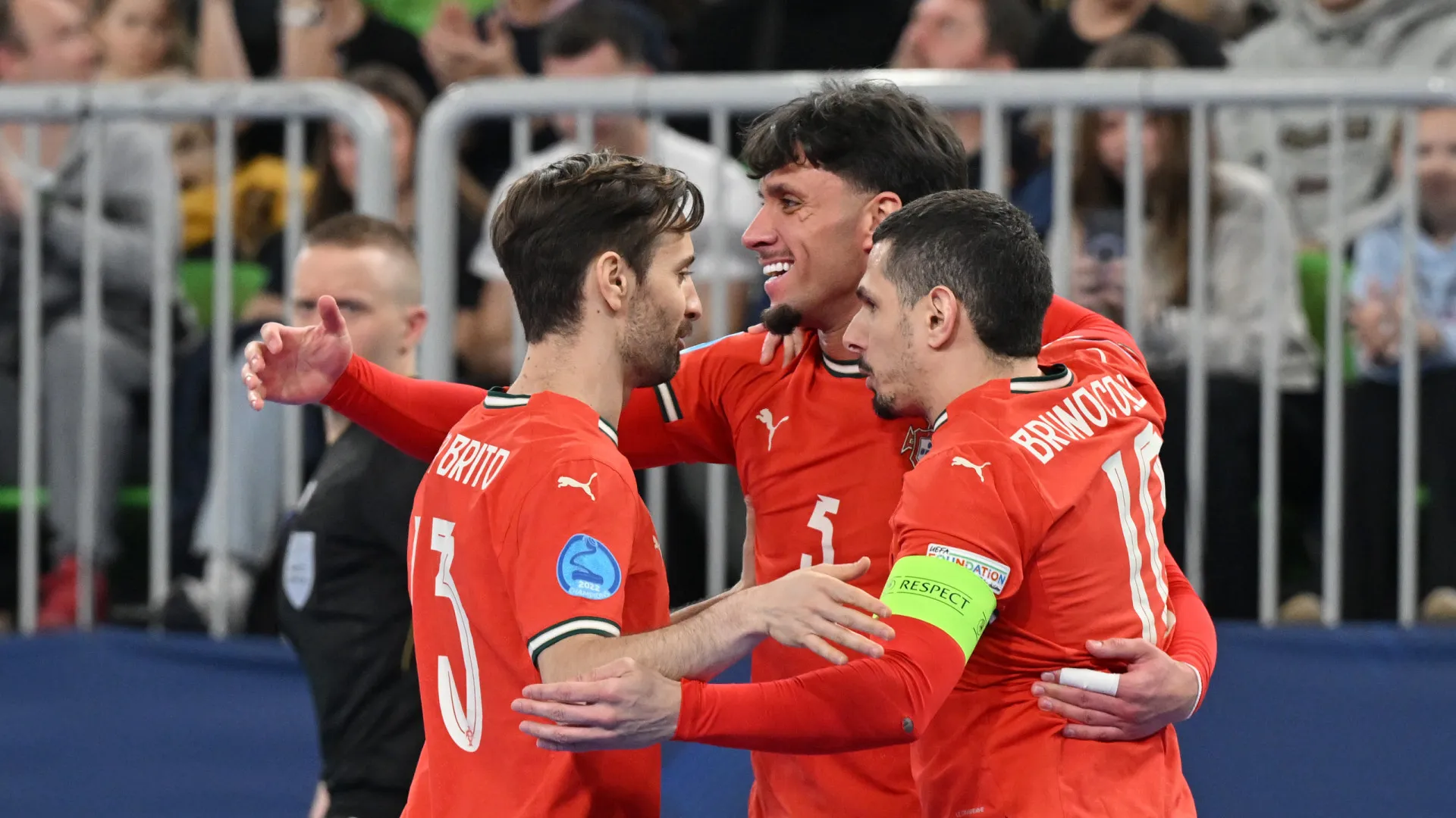 
                    Portugal dá 'chocolate' à Bélgica e segue para as meias-finais do Europeu
                