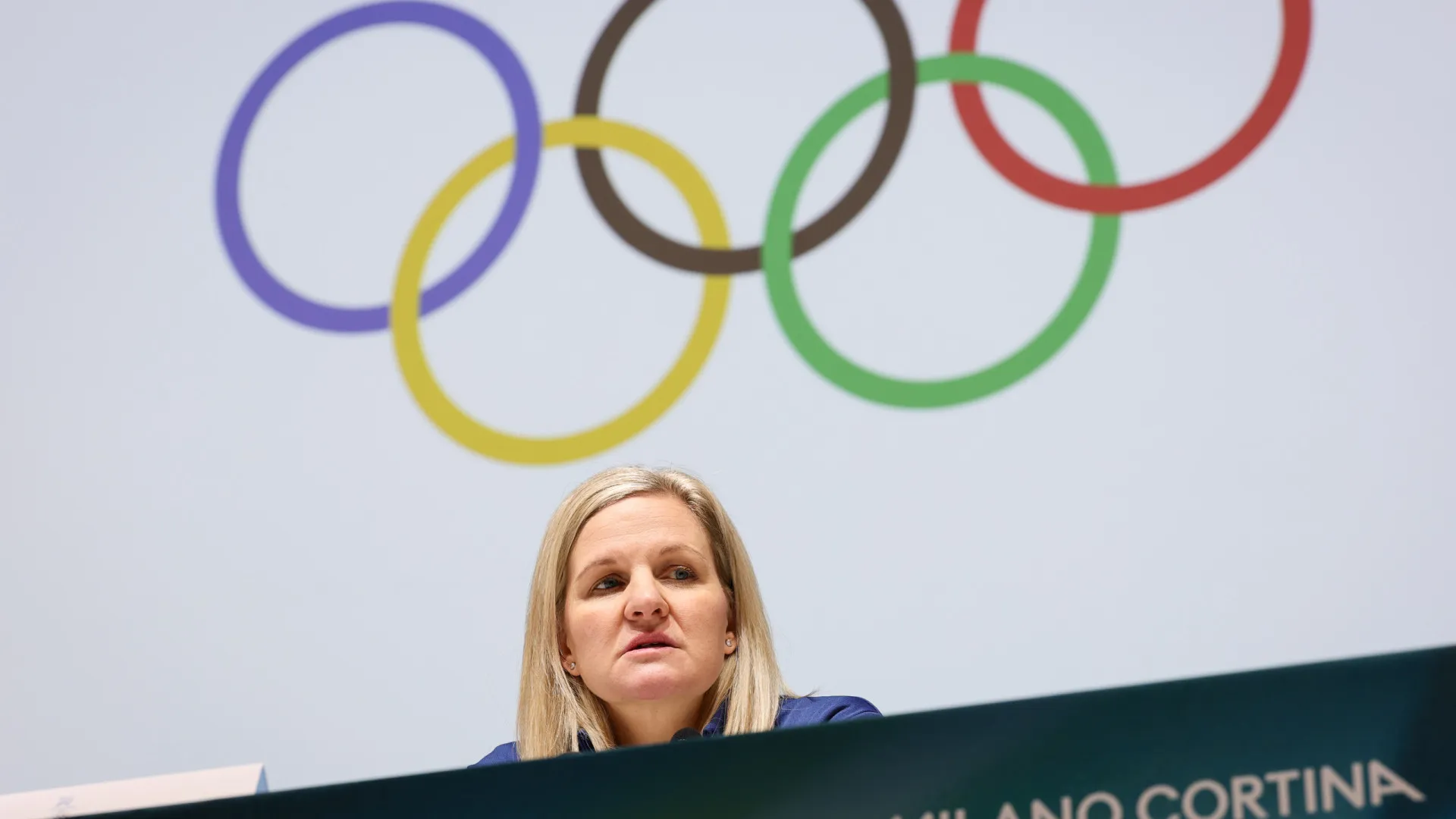 
                    Líder do Comité Olímpico lamenta desvio de atenções dos Jogos de Inverno
                