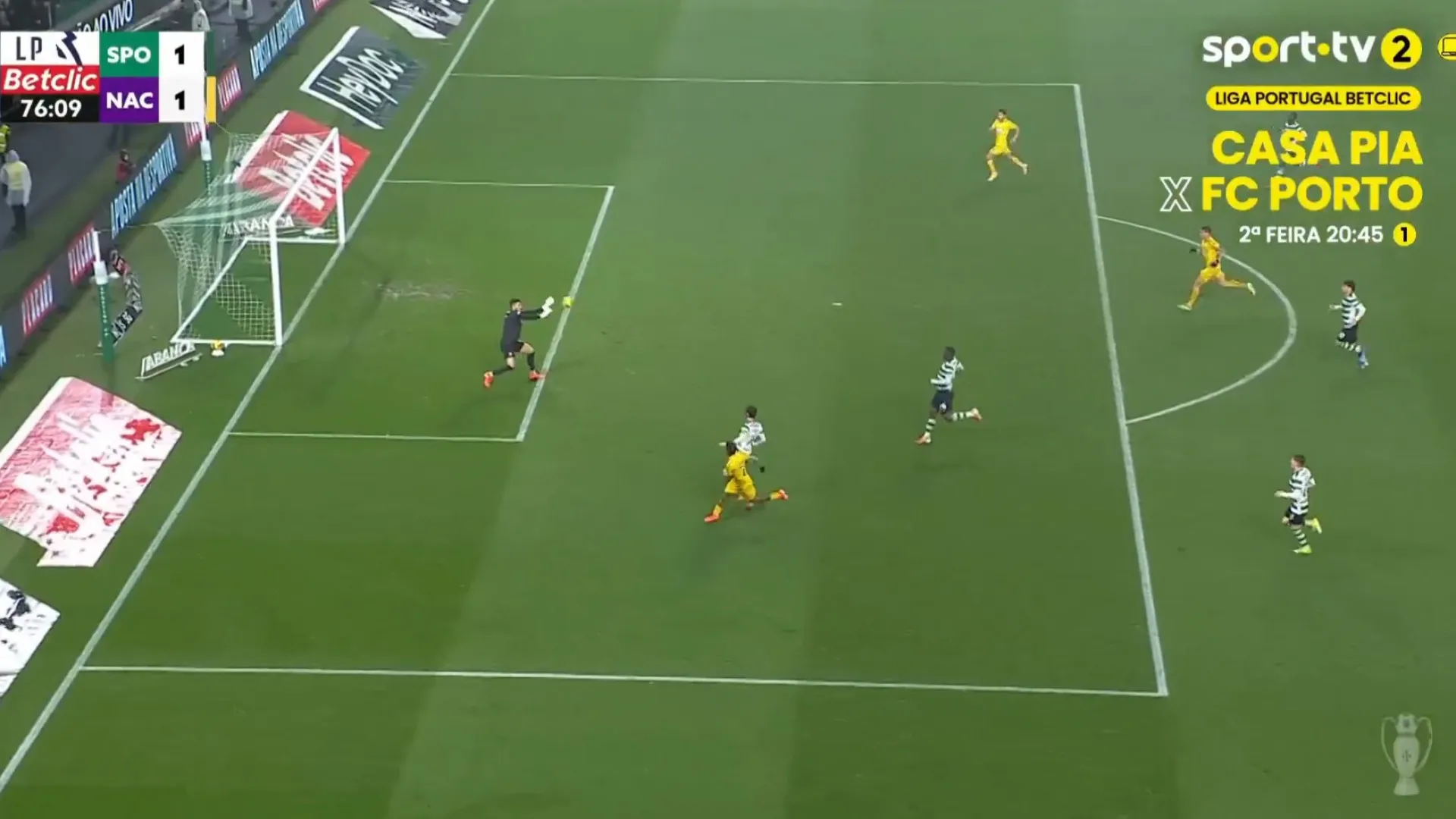 
                    O que aconteceu aqui? Rui Silva fez o que não devia e Nacional fez o golo
                