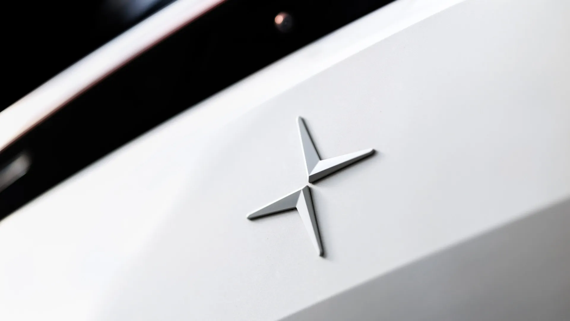 
                    Polestar recebe investimento de 400 milhões de dólares
                