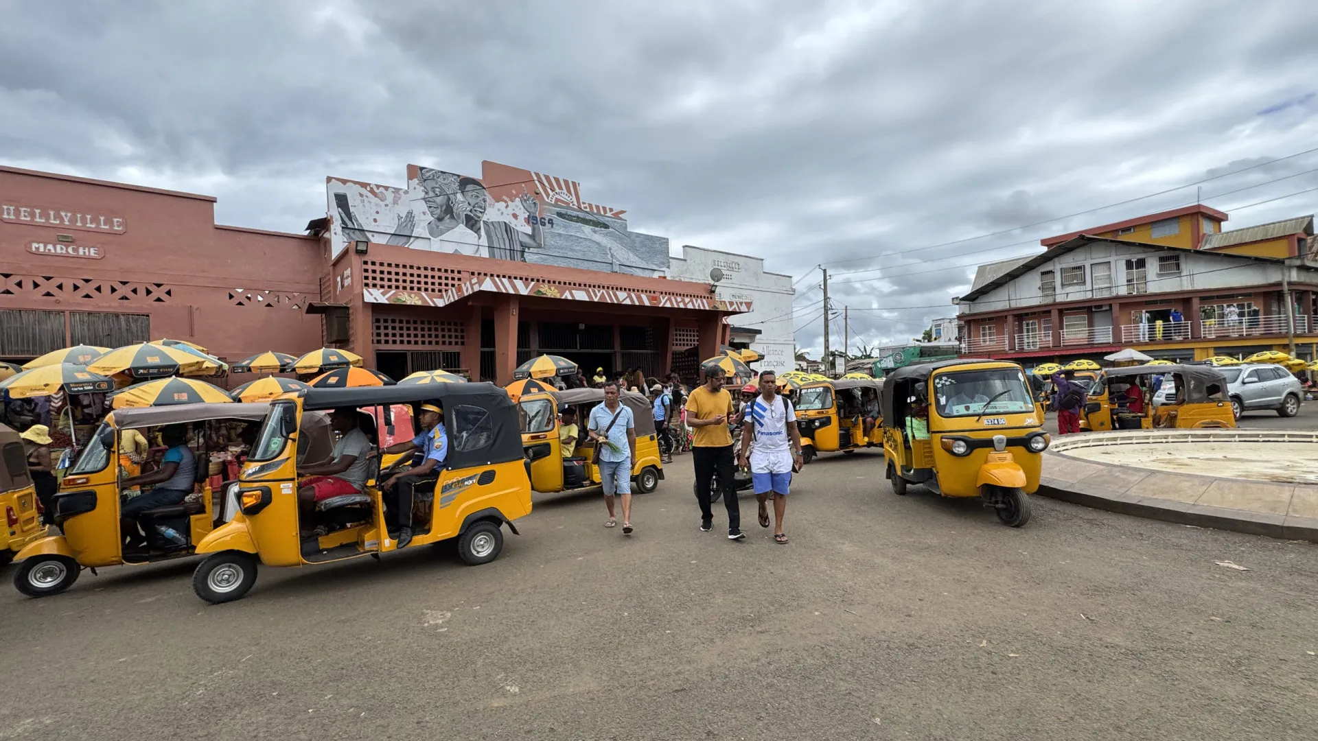 
                    Ciclone tropical causa 7 mortos em Madagáscar e mais de 20 mil deslocados
                