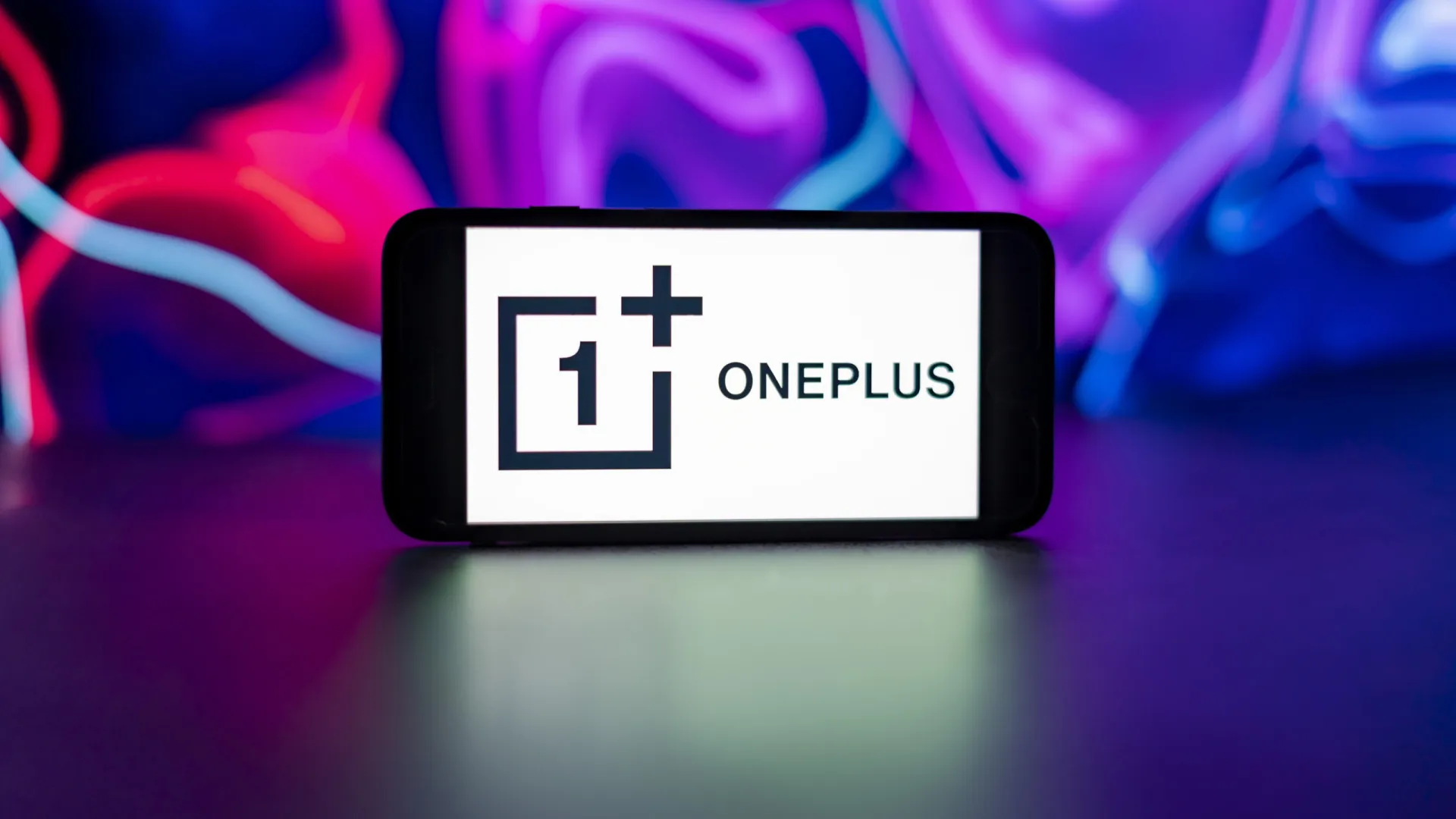 
                    Eis os primeiros detalhes sobre o topo de gama da OnePlus para 2026
                