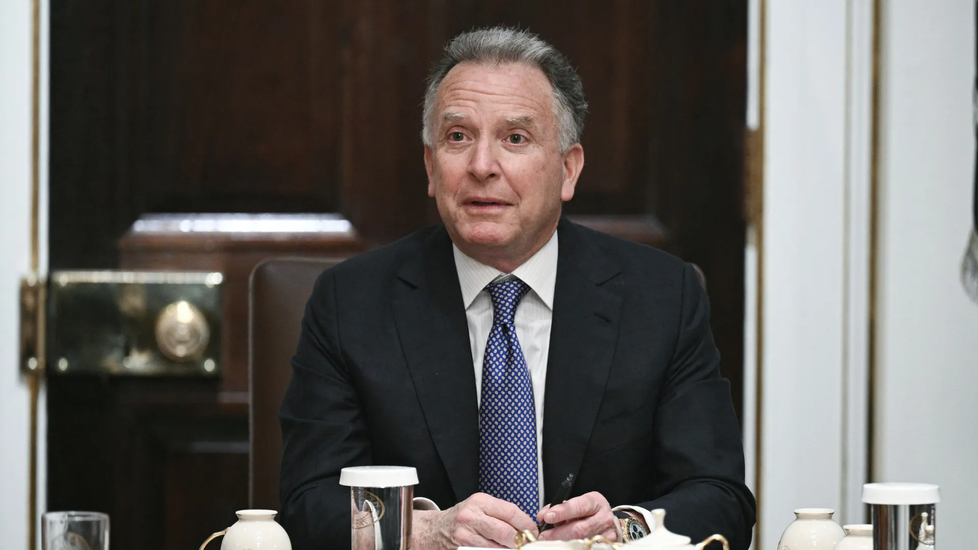 
                    Enviado dos EUA reúne-se com Netanyahu após reabertura de Rafah
                