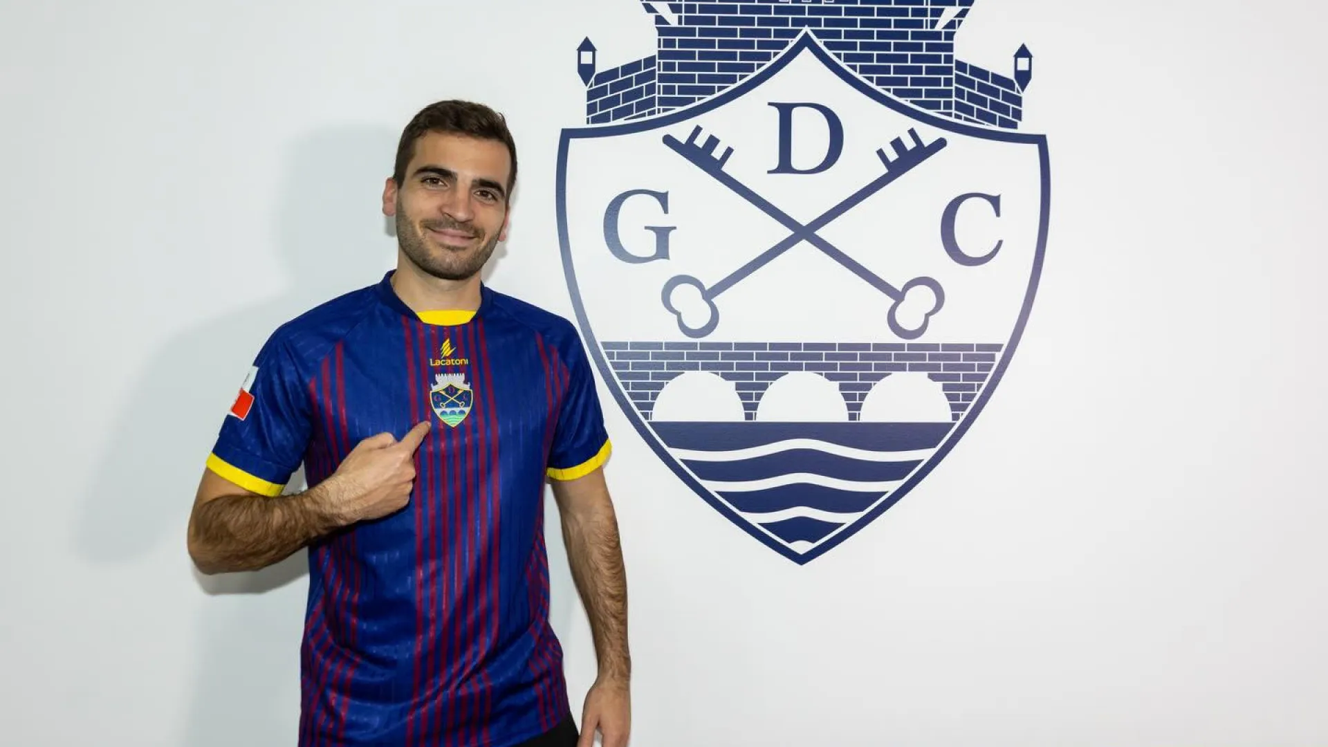 
                    Oficial: Marítimo empresta André Rodrigues ao Desportivo de Chaves
                