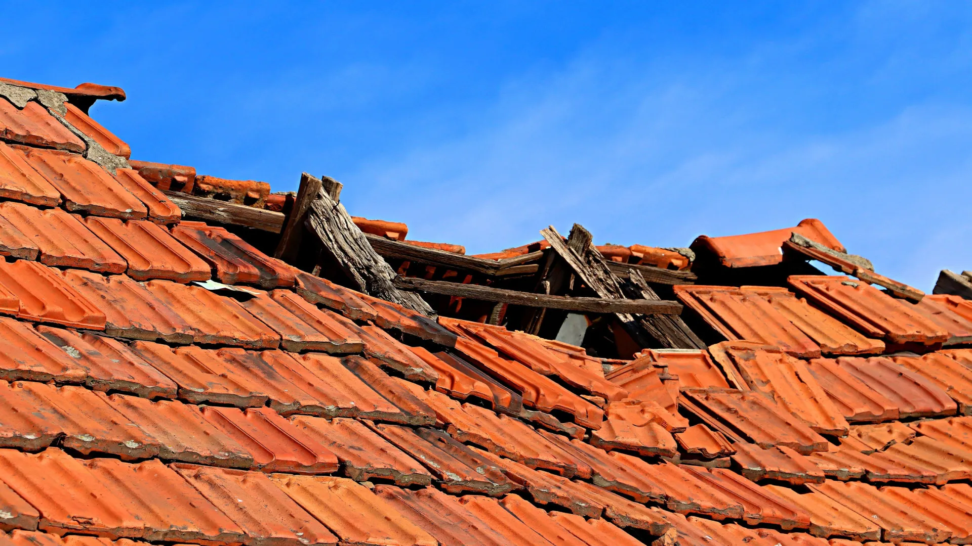 
                    Mau tempo: Reparações? Eis as recomendações da Proteção Civil
                