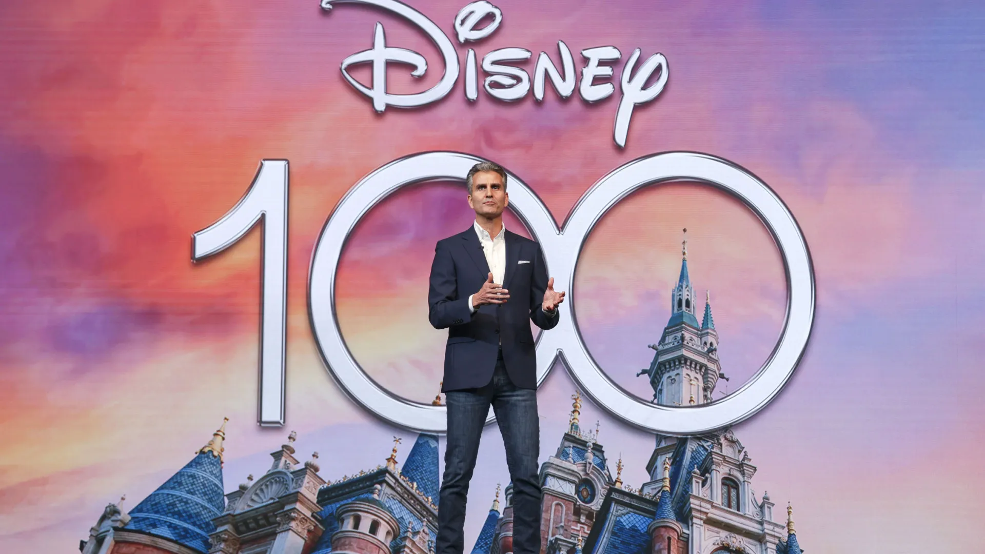 
                    Disney anunciou Josh D’Amaro como novo CEO
                