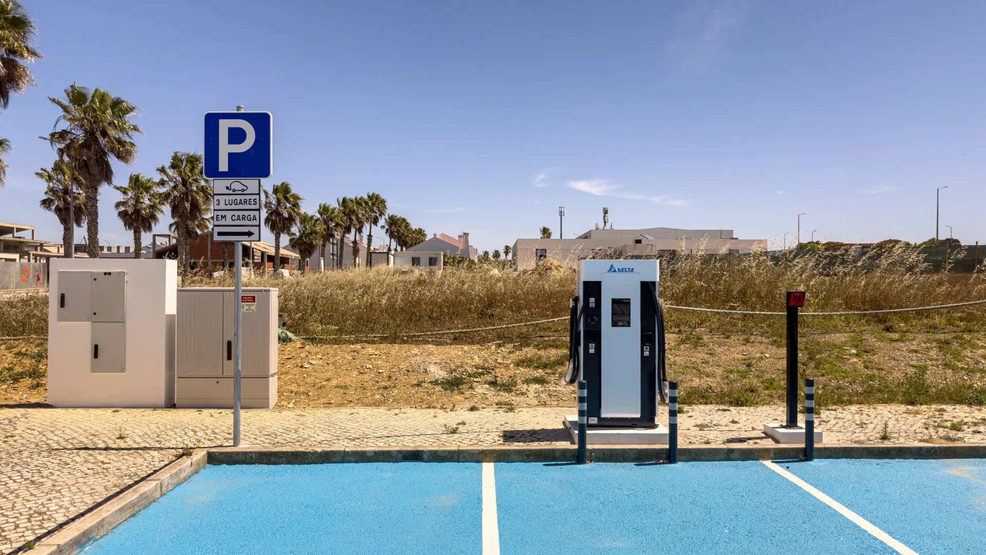 
                    Postos de carregamento menos usados podem fechar com novo regime
                