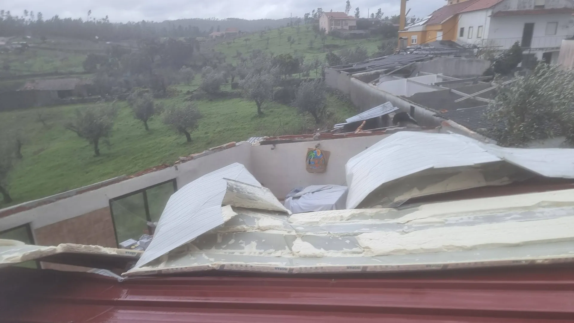 
                    País mobilizado em Leiria, Sertã ao abandono: 