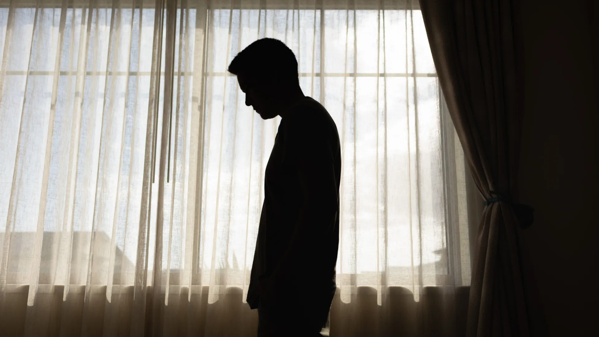 
                    Conhece a Linha Nacional de Prevenção do Suicídio? O que deve mesmo saber
                