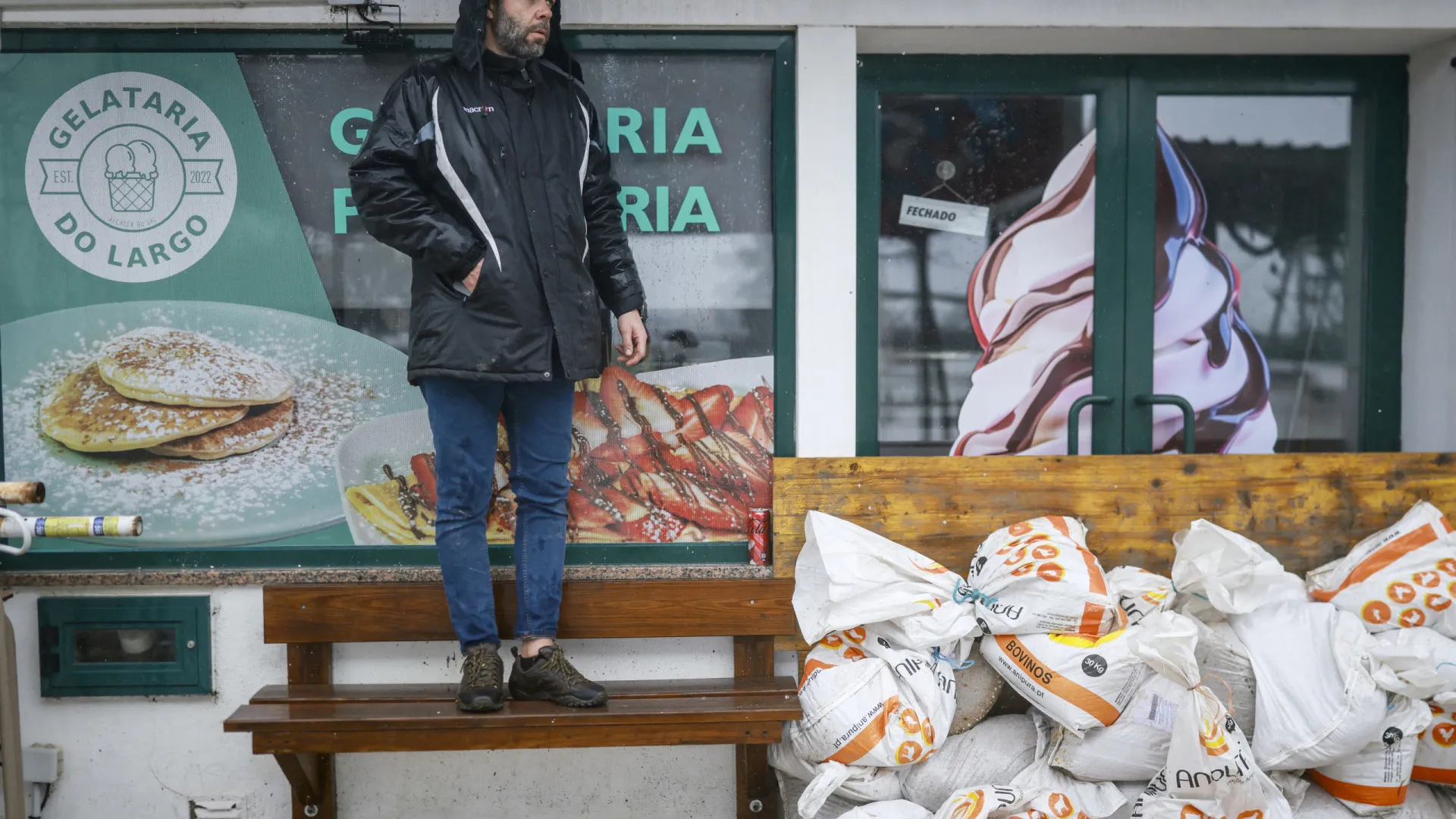 
                    Coruche regista descida do nível das águas
                