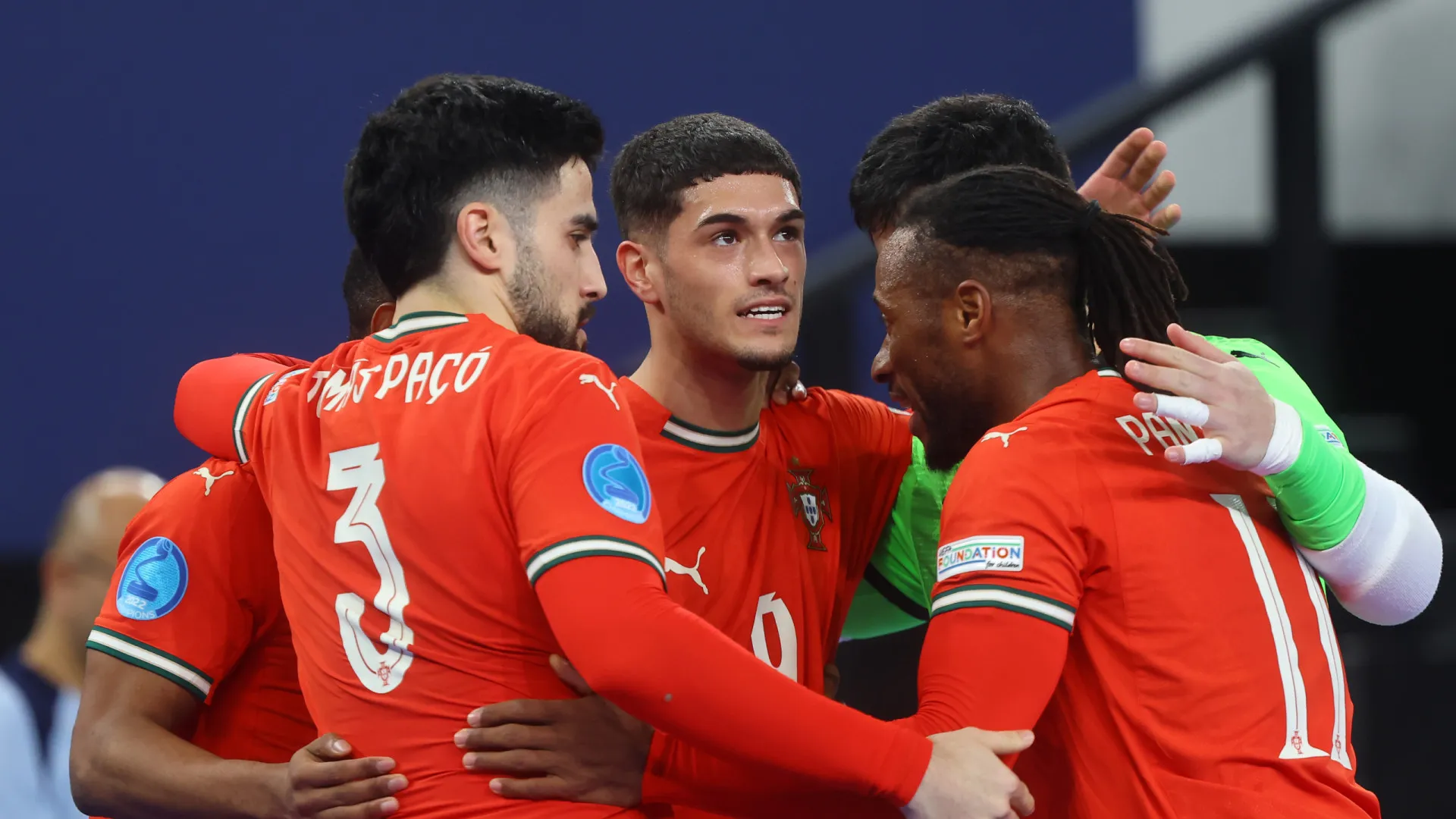 
                    Portugal finta susto e ultrapassa França rumo à final do Europeu
                