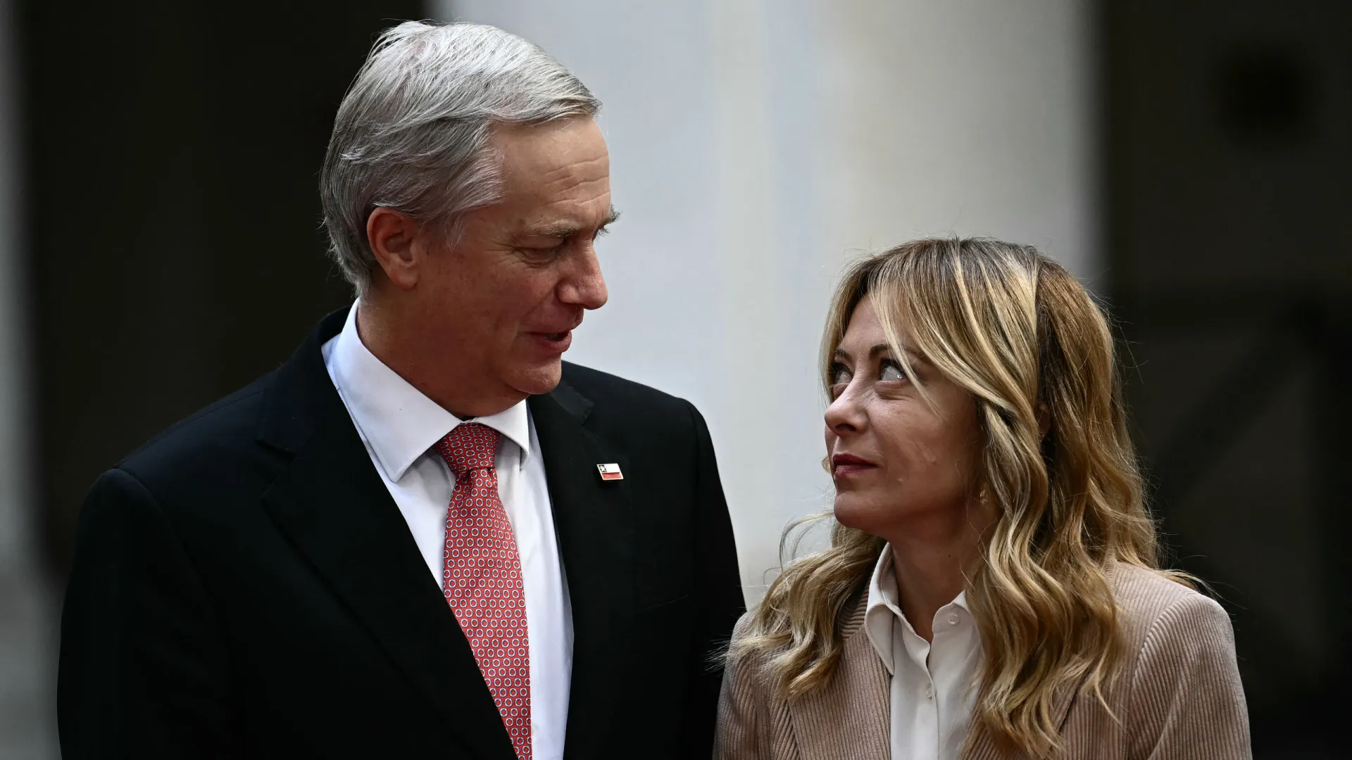 
                    Itália e Chile querem aprofundar cooperação sob liderança de Meloni e Kast
                