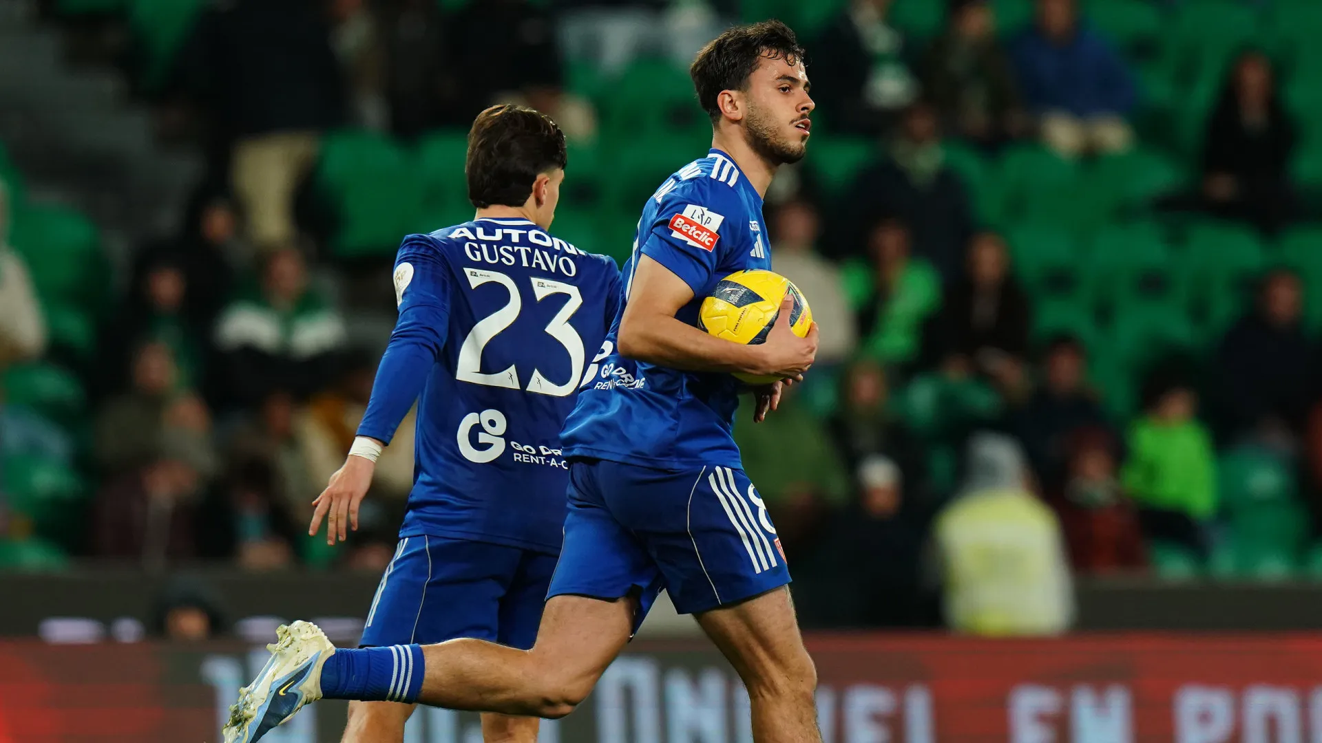 
                    Pedro Lima lamenta lesão grave de Baroan: 