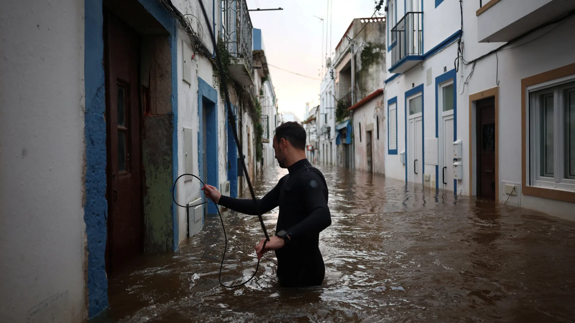 
                    População de Alcácer do Sal une-se para apoiar famílias e negócios
                