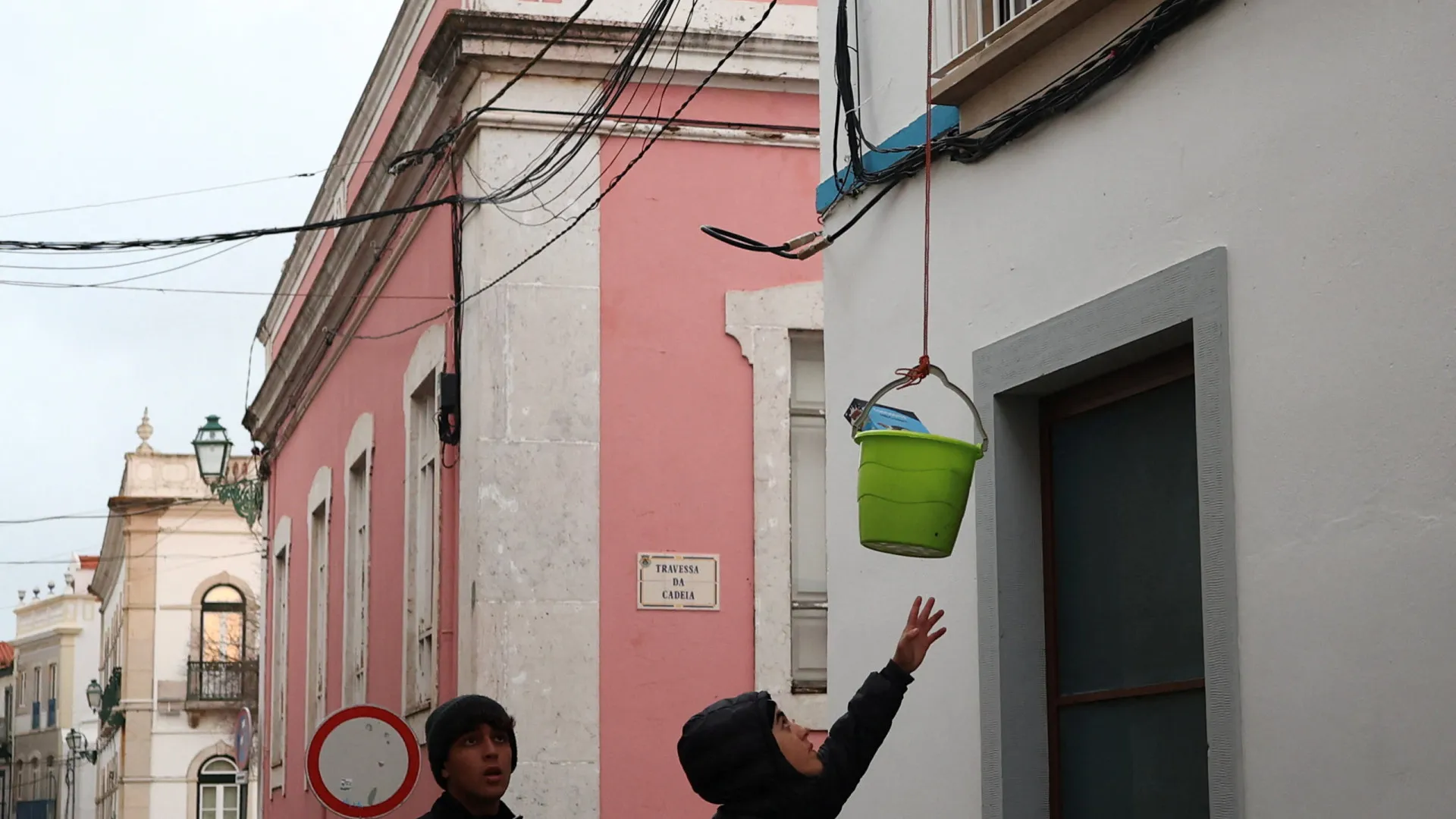 
                    Rio Minho transbordou e chegou às termas novas de Monção
                
