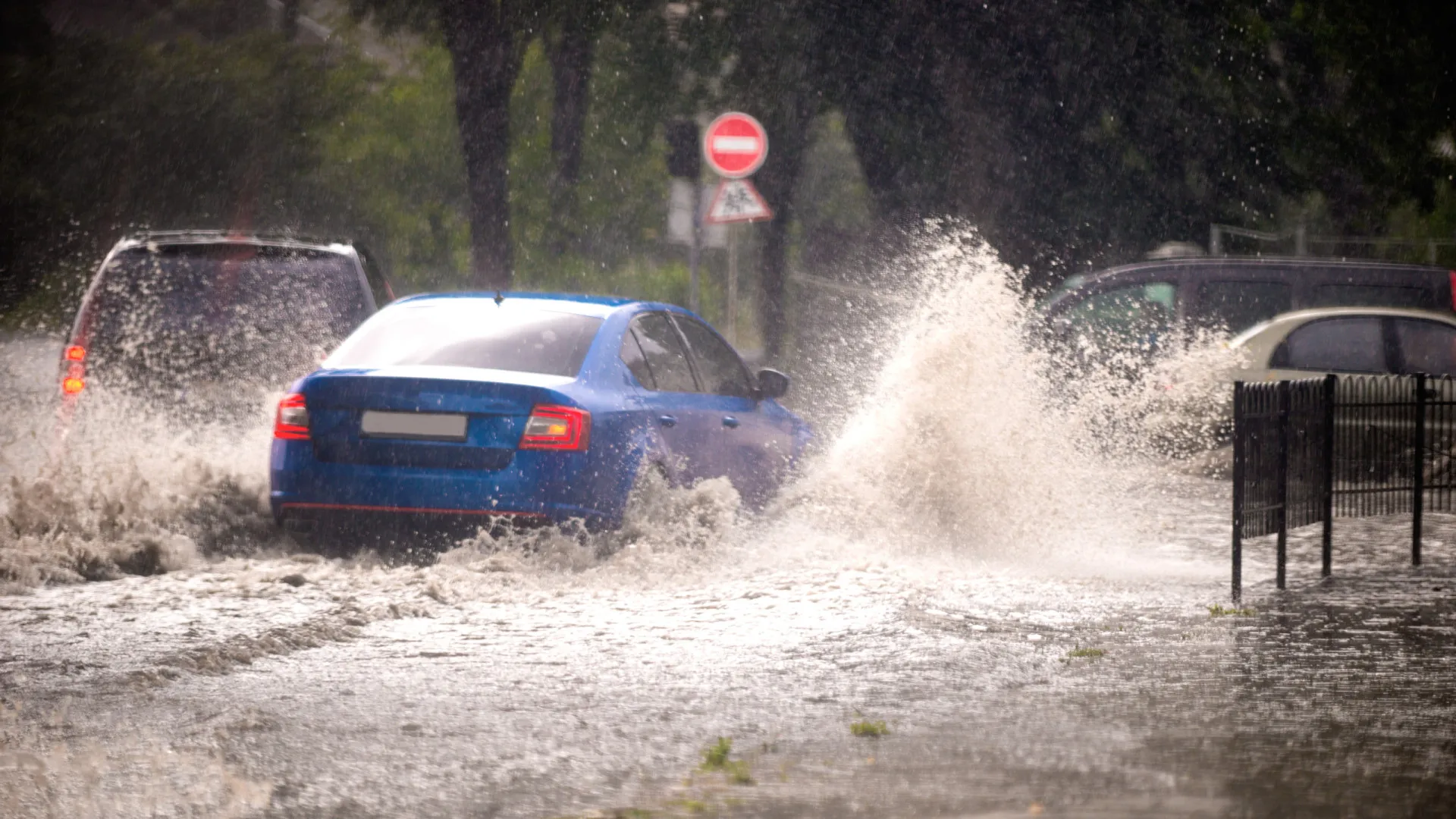 
                    Estradas cortadas no distrito de Aveiro mais do que duplicaram
                