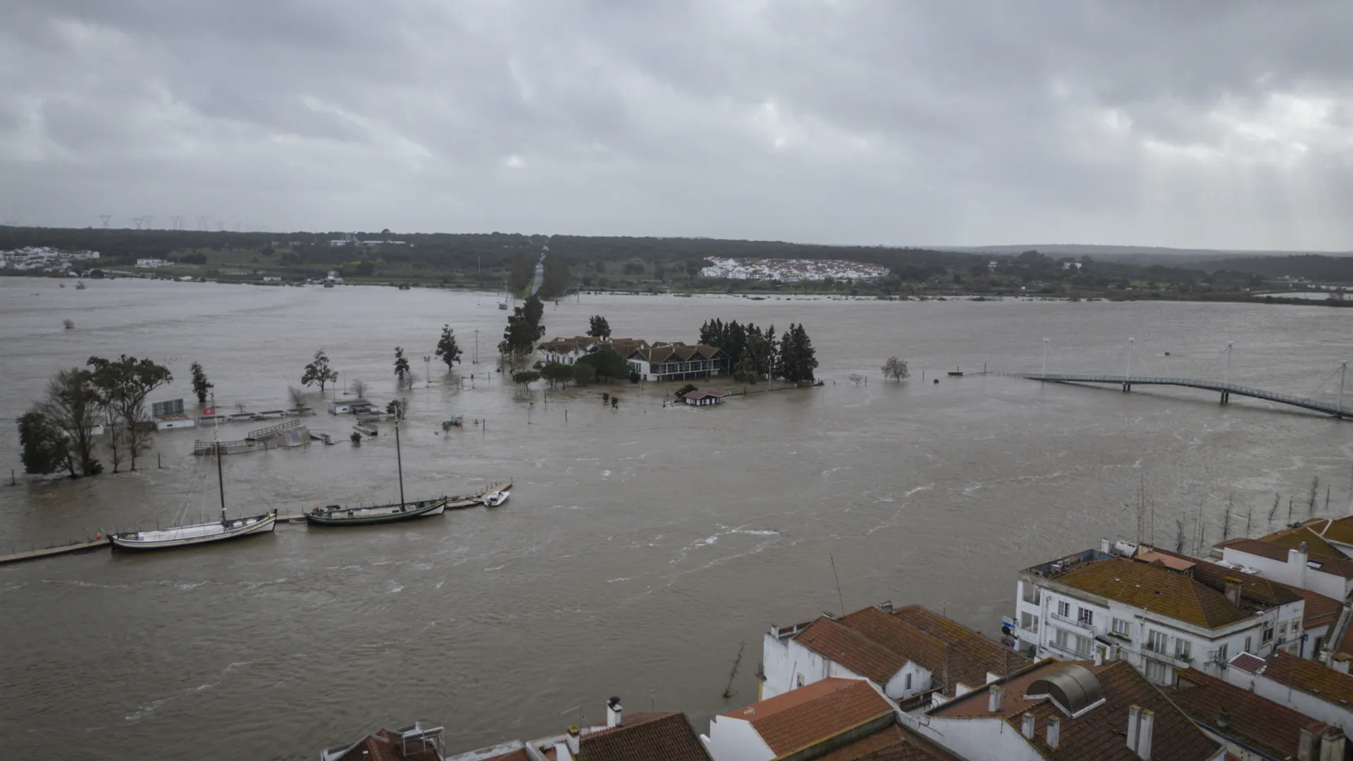 Barragem alentejana do Monte da Rocha quase a descarregar para o Sado