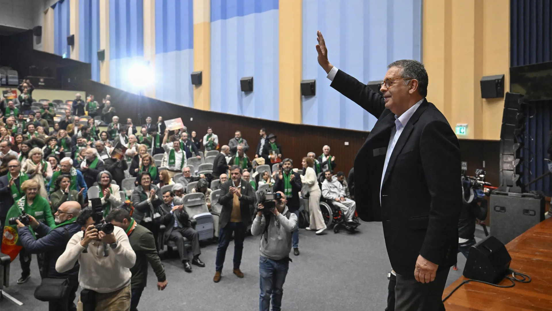 Seguro e Ventura fecham campanha em desacordo sobre realização das eleições