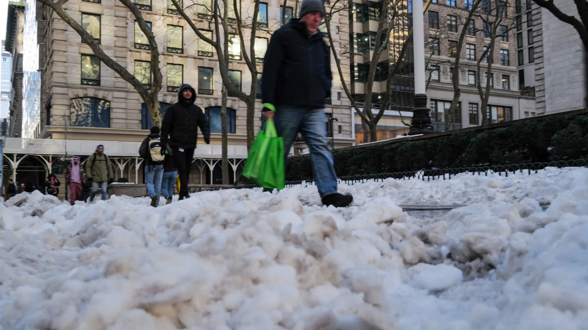
                    Mamdani alerta que Nova Iorque pode atingir recorde histórico de frio
                