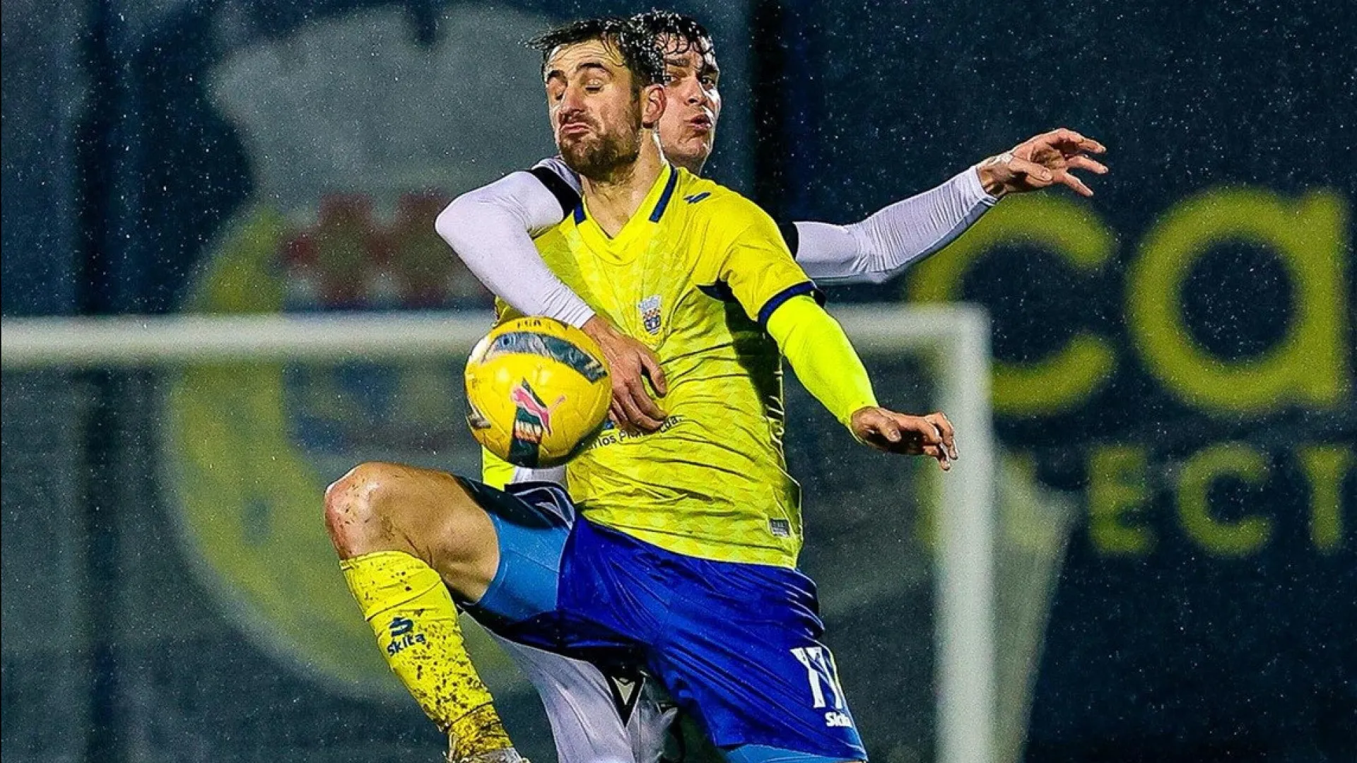 
                    EM DIRETO: Arouca surpreende e vence Vitória SC, antes do Benfica-Alverca
                