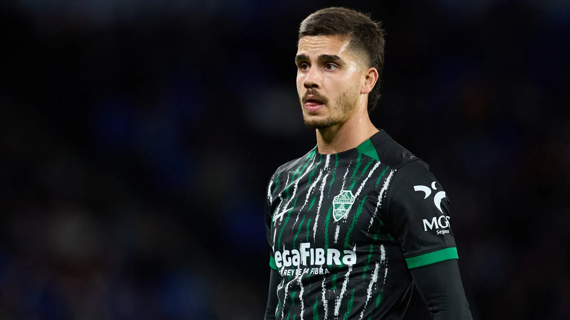 
                    André Silva marca na derrota do Elche em casa da Real Sociedad
                