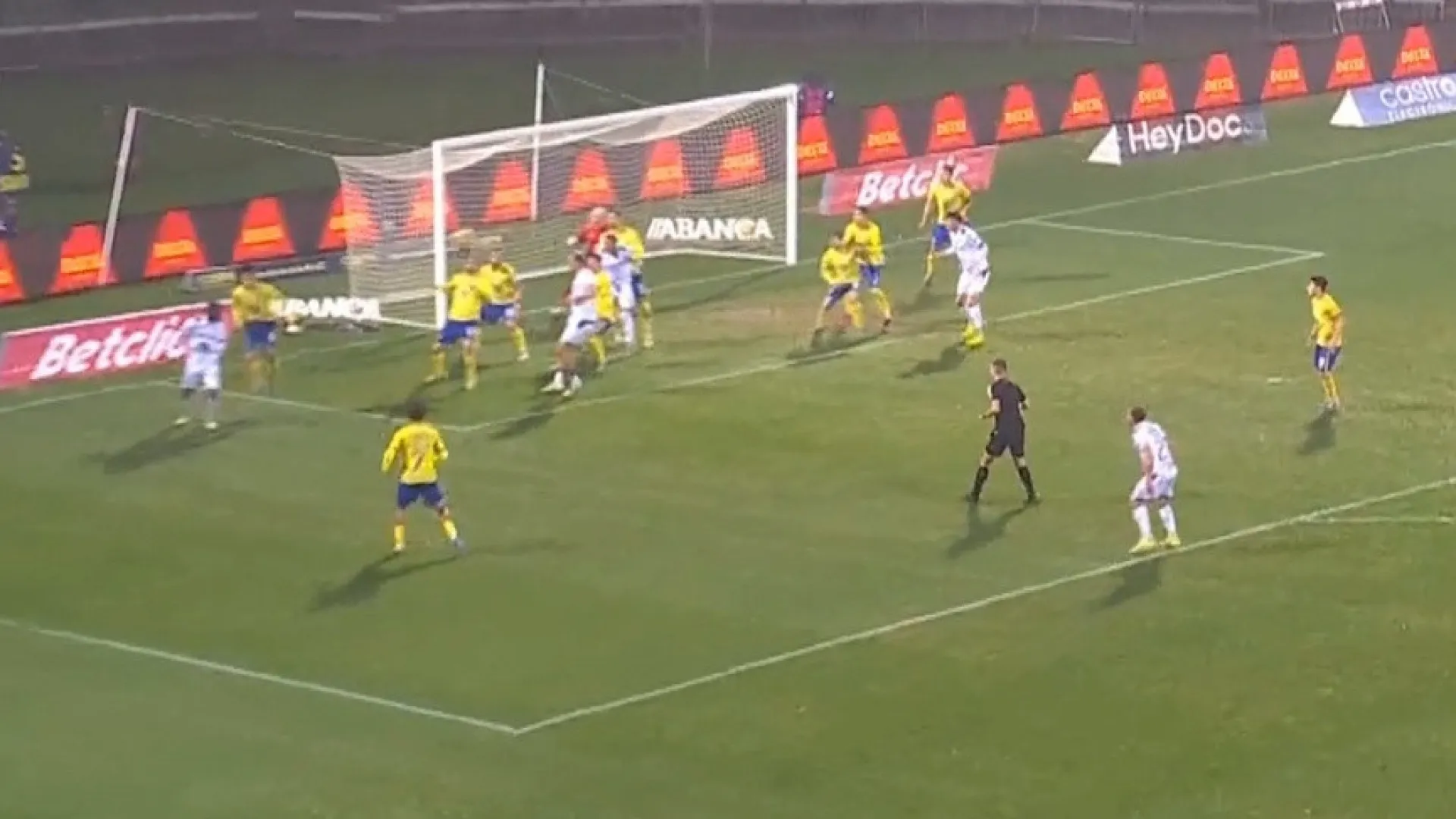 
                    Da vantagem vimaranense à remontada. O resumo do Arouca-Vitória SC
                