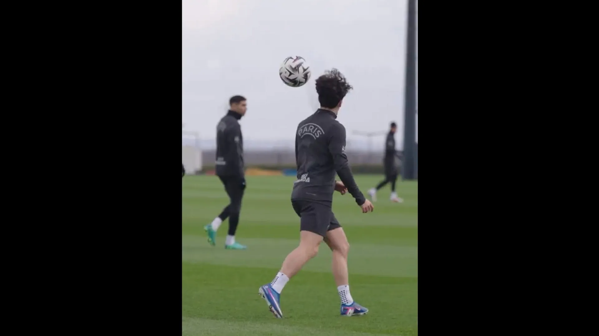 
                    Já soma milhões de visualizações. Vitinha em momento de pura magia
                