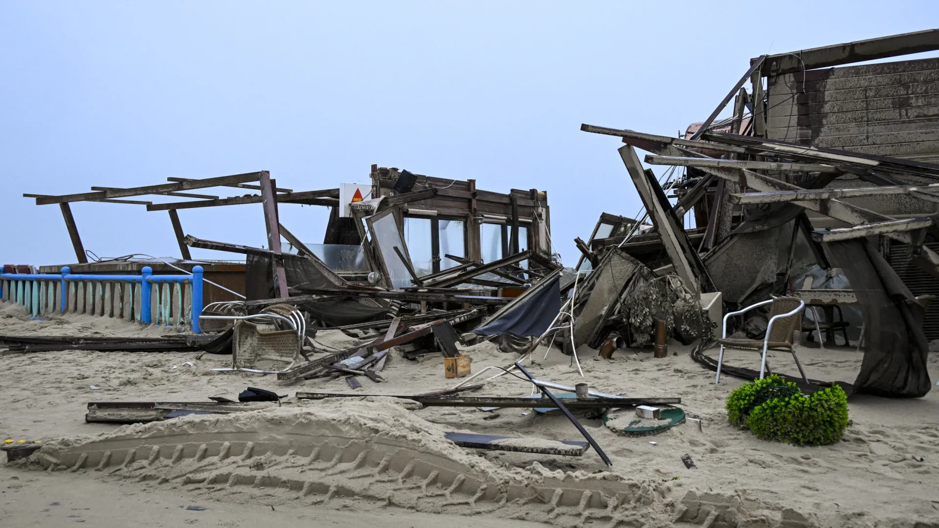 
                    Governo contabiliza cerca de 12.000 pedidos de apoios devido ao mau tempo
                