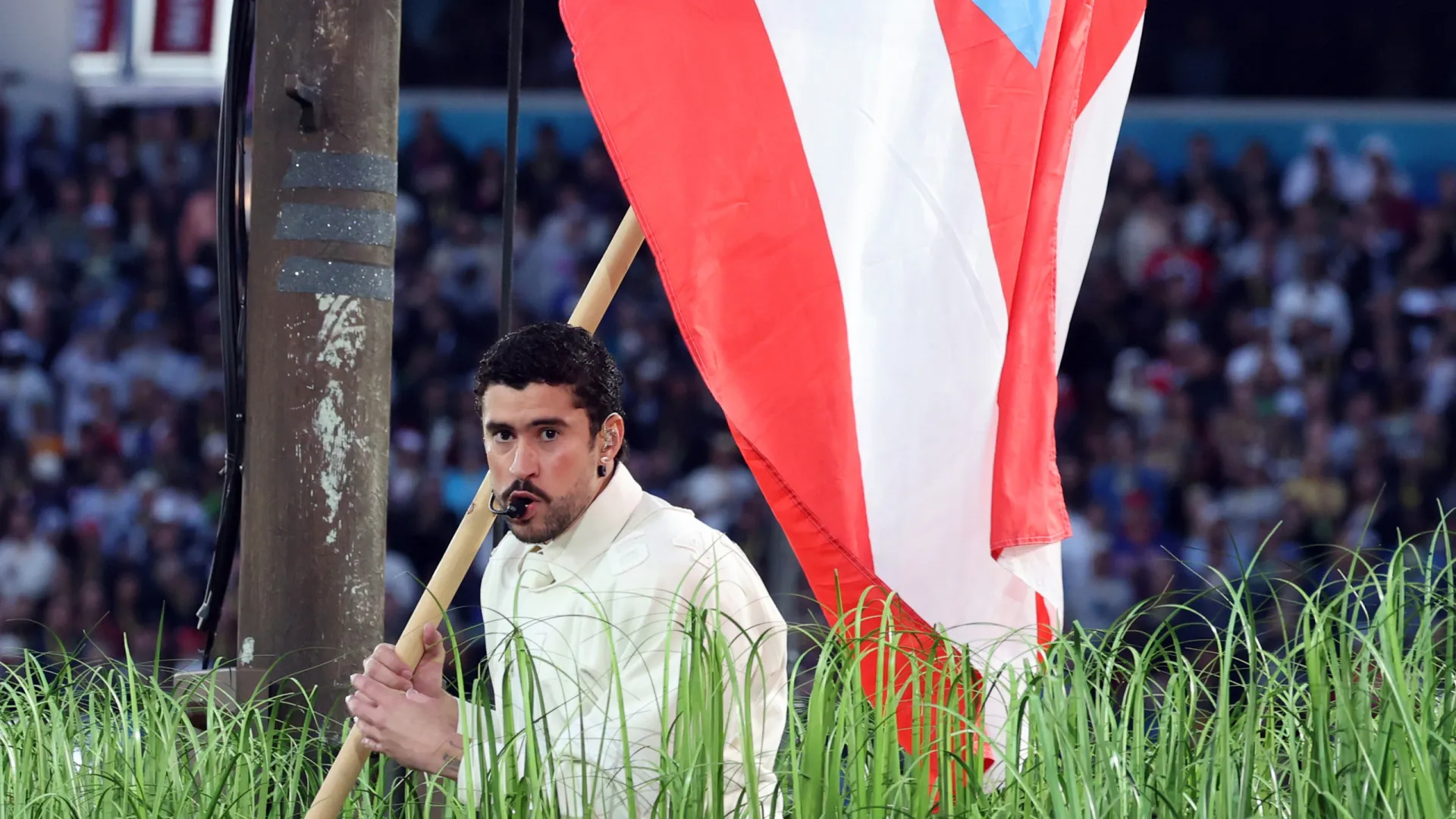 
                    Não se ouve outra coisa. Bad Bunny domina Spotify após Super Bowl
                