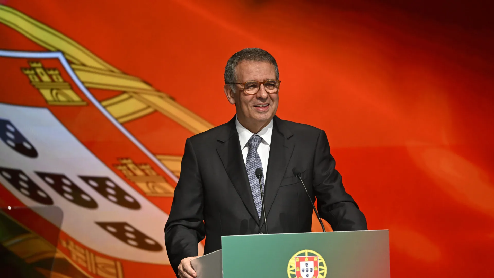 
                    Seguro vence nas últimas 20 freguesias e passa os 3,5 milhões de votos
                