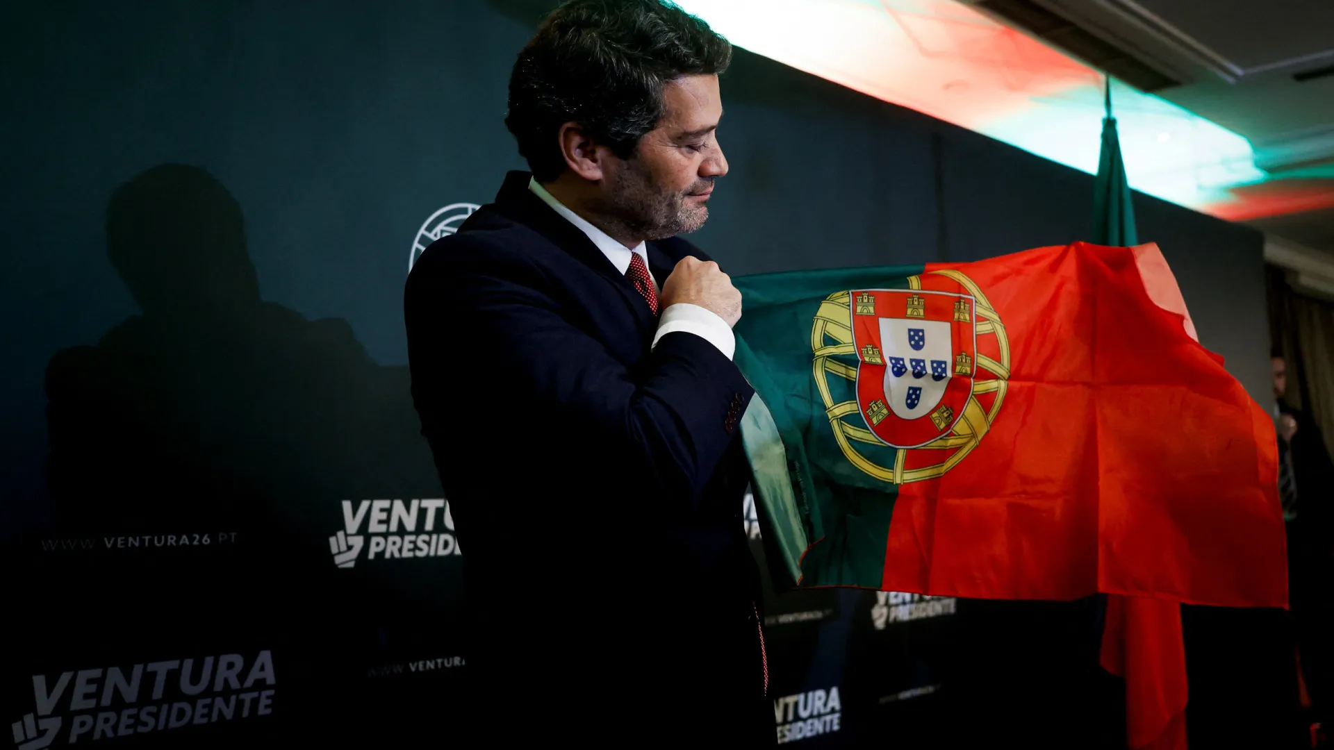 
                    André Ventura agradece a eleitores que acreditaram 