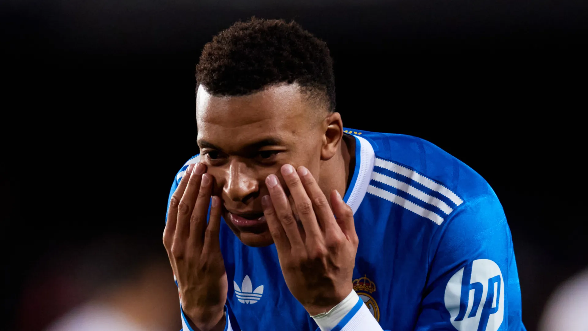 
                    Arbeloa coloca Mbappé ao lado de Cristiano Ronaldo. Que dizem os números?
                