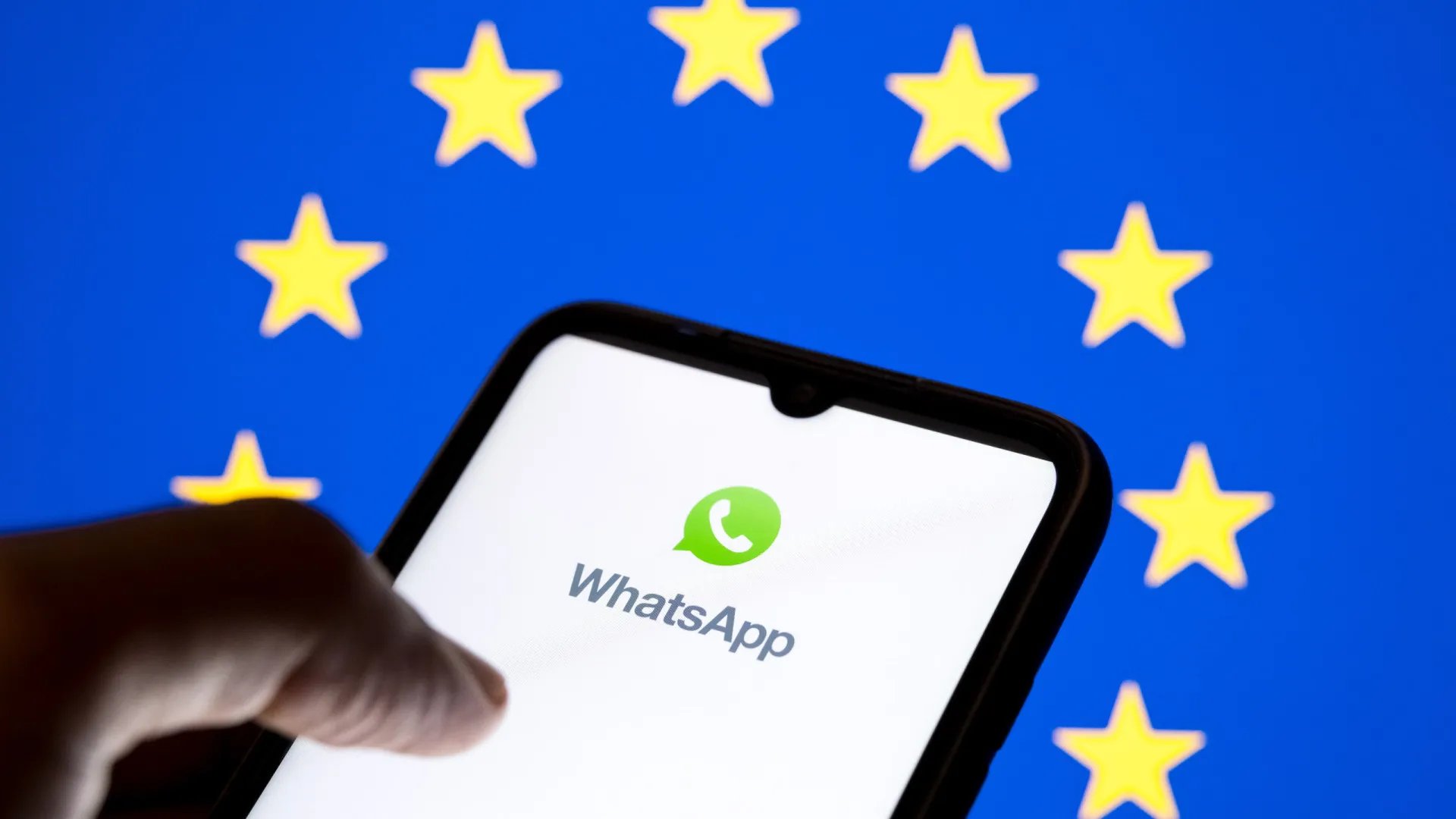 
                    Bruxelas quer medidas para WhatsApp não excluir outros fornecedores de IA
                
