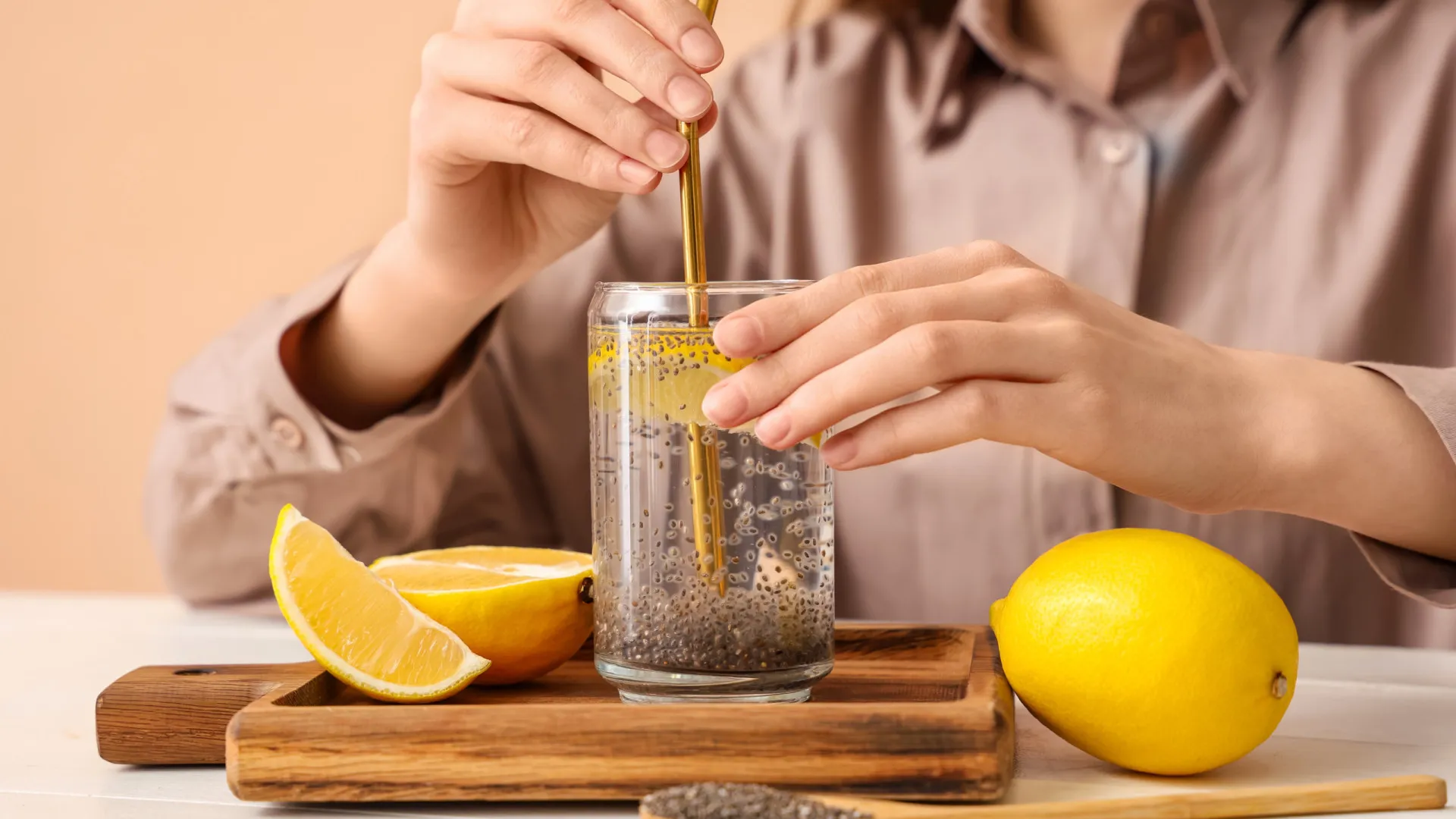 
                    Desafio viral no TikTok com sementes de chia apresenta sérios riscos
                