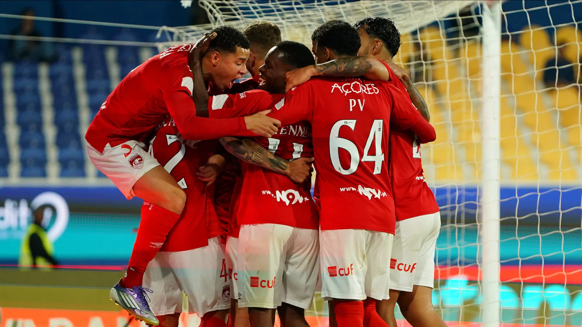 
                    Santa Clara alerta que é impossível manter clube nos Açores sem apoios
                