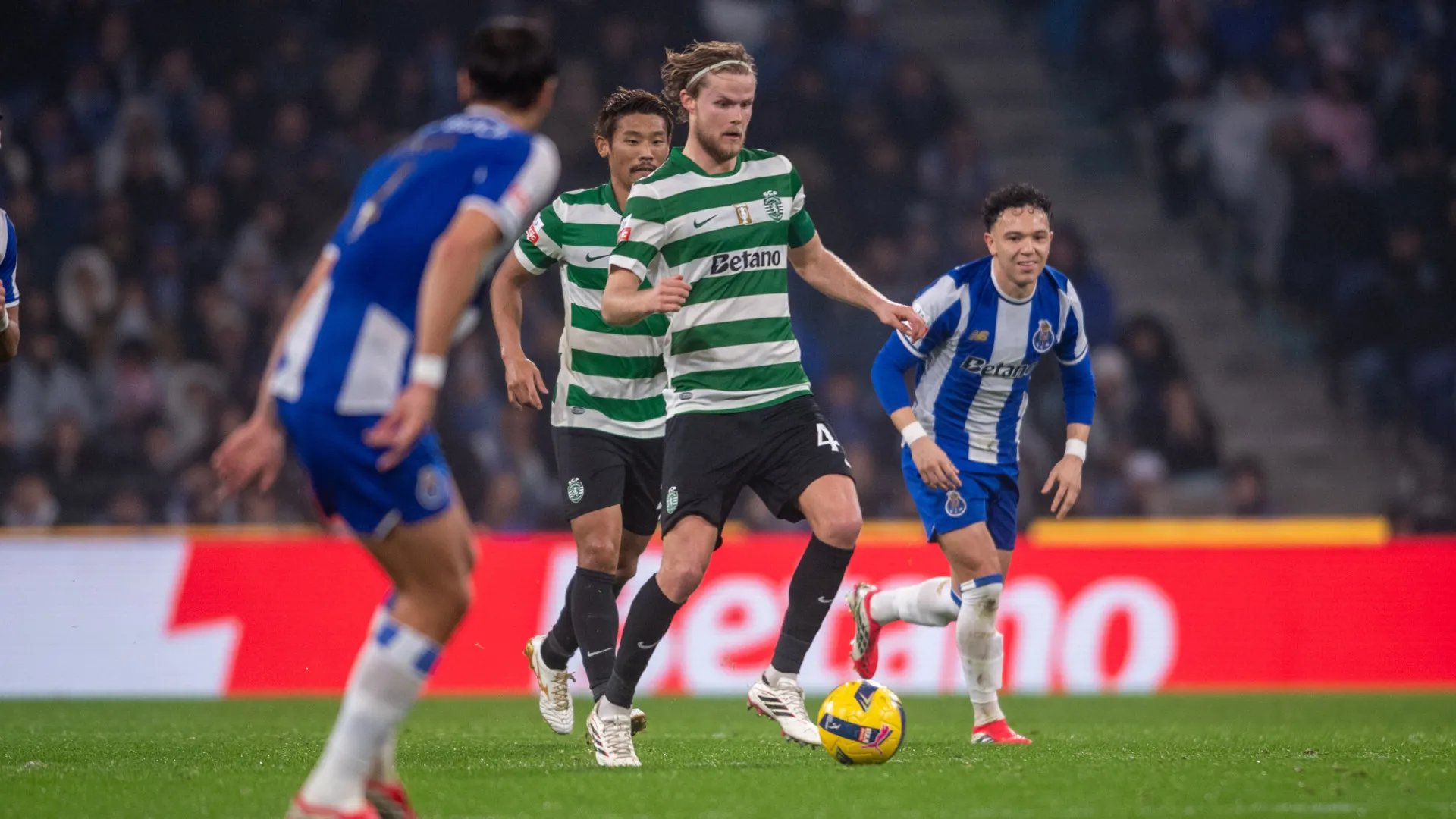 
                    Sporting anuncia participação disciplinar contra o FC Porto: 