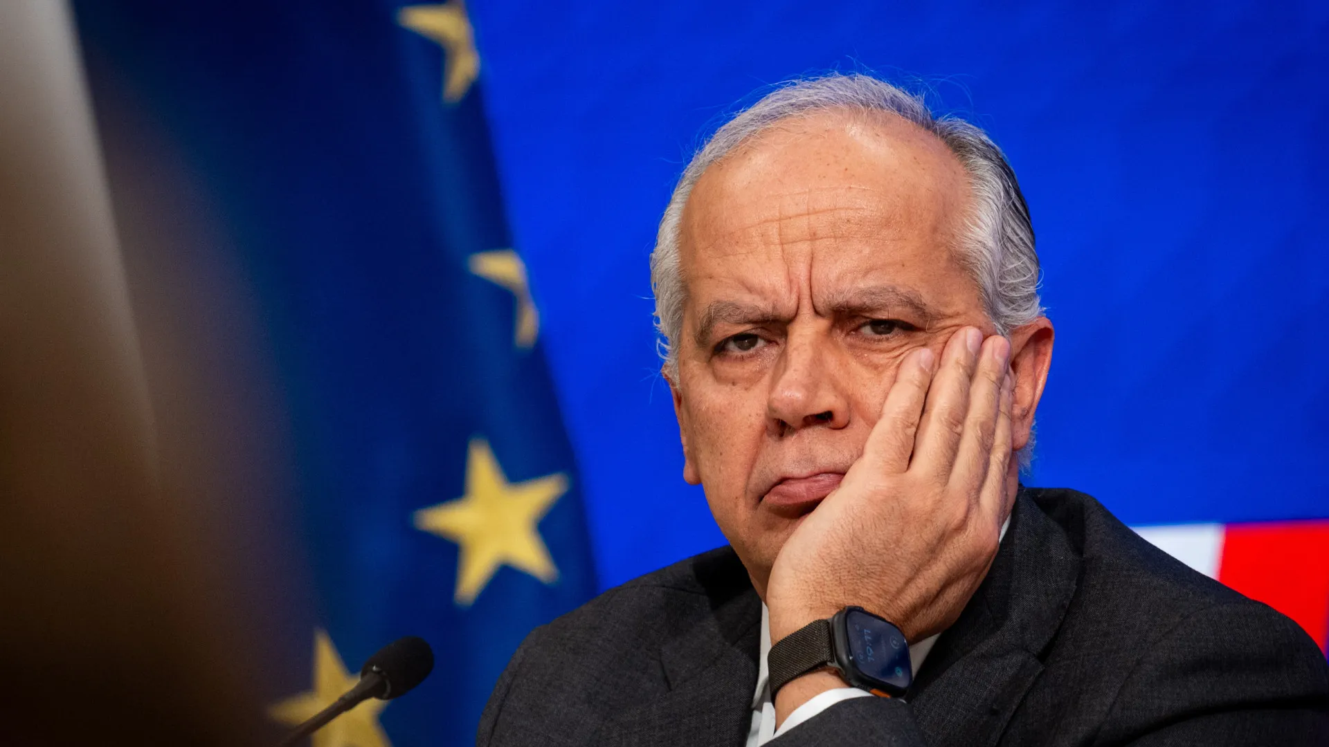 
                    Líbia e Itália reforçam cooperação no controlo de migrações no Mediterrâneo
                