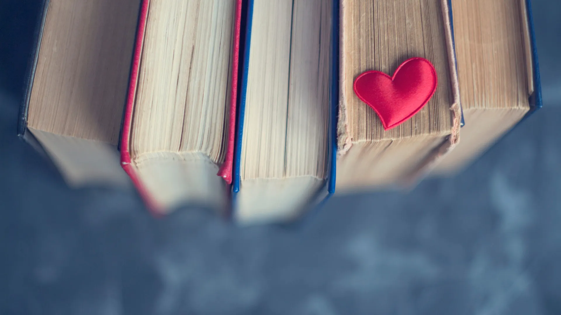 
                    Em que pensa quando pensa em amor? 10 livros para redefinir o conceito
                