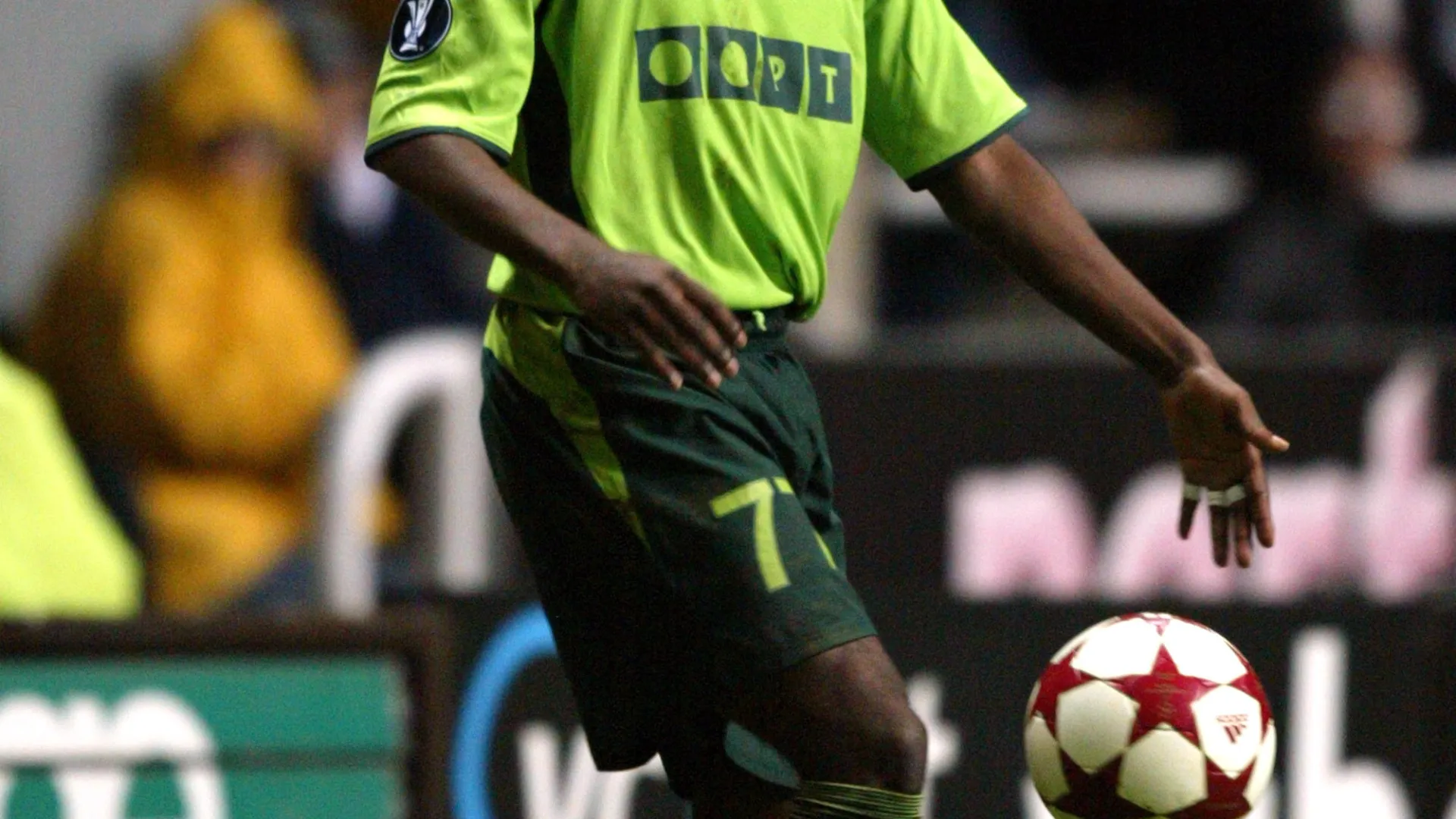 
                    Do fracasso no Sporting ao sucesso na Alemanha. O que é feito de Tinga?
                