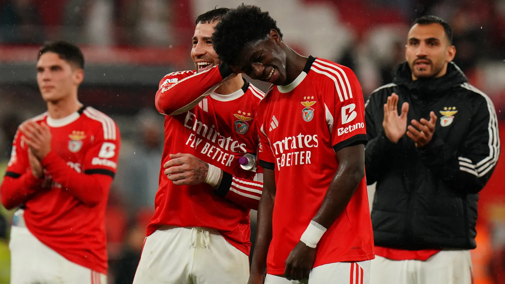 
                    Lenda do Benfica aprova Anísio, mas alerta: 