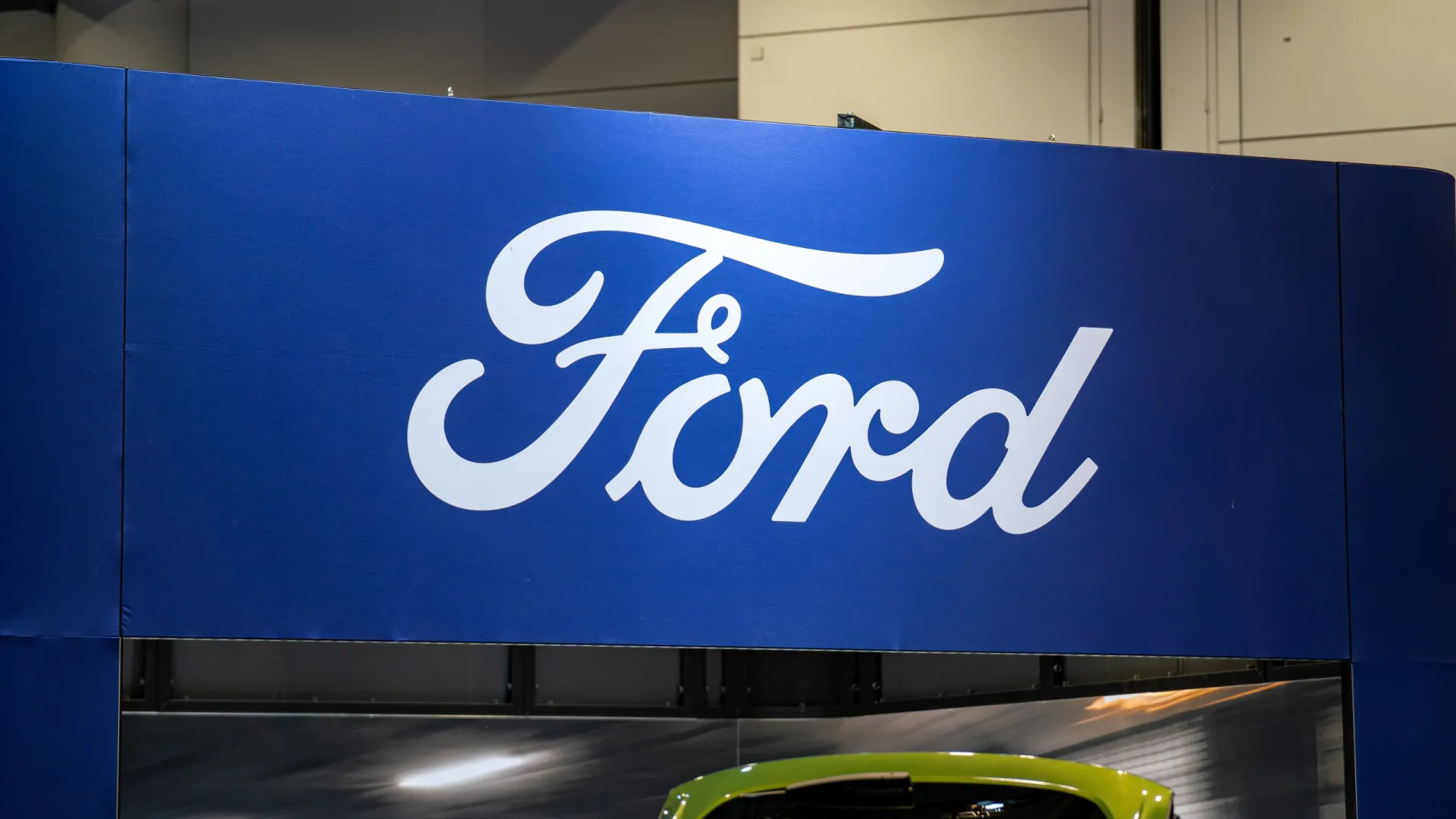 
                    Ford passou de lucros a prejuízos de 8 mil milhões de dólares. Os motivos
                