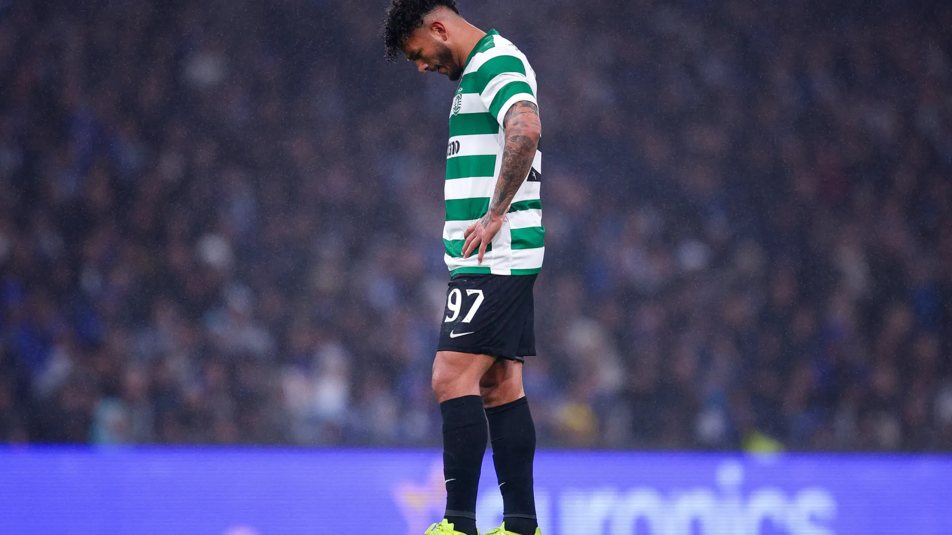 
                    Maratona de Luis Suárez chega ao fim... e Rui Borges é quem paga
                