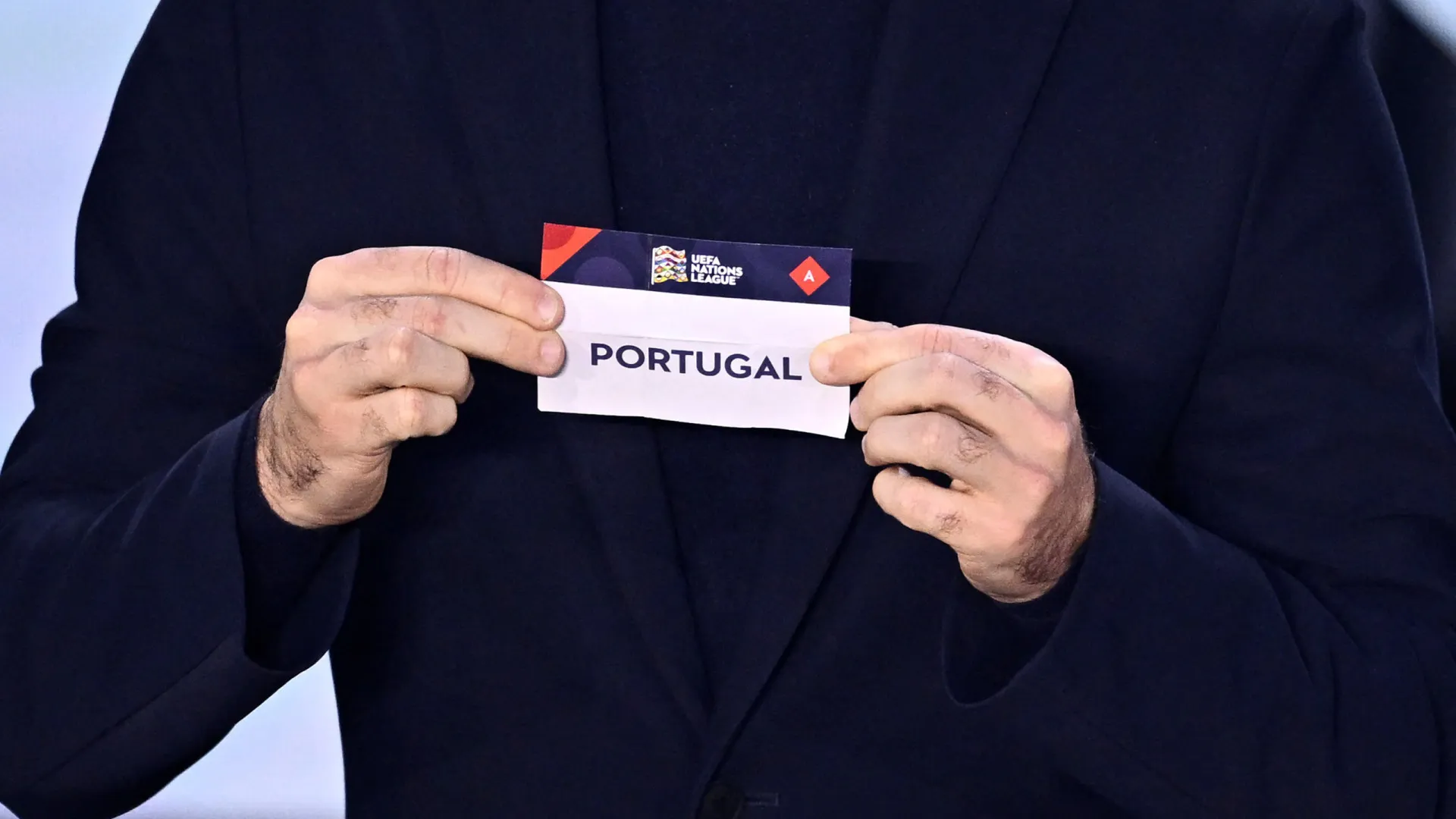 
                    EM DIRETO: Acompanhe o sorteio da fase de grupos da Liga das Nações
                