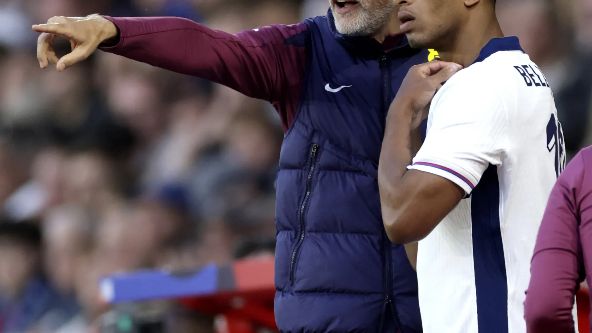 
                    Tuchel conta com Jude Bellingham para jogos de março pela Inglaterra
                