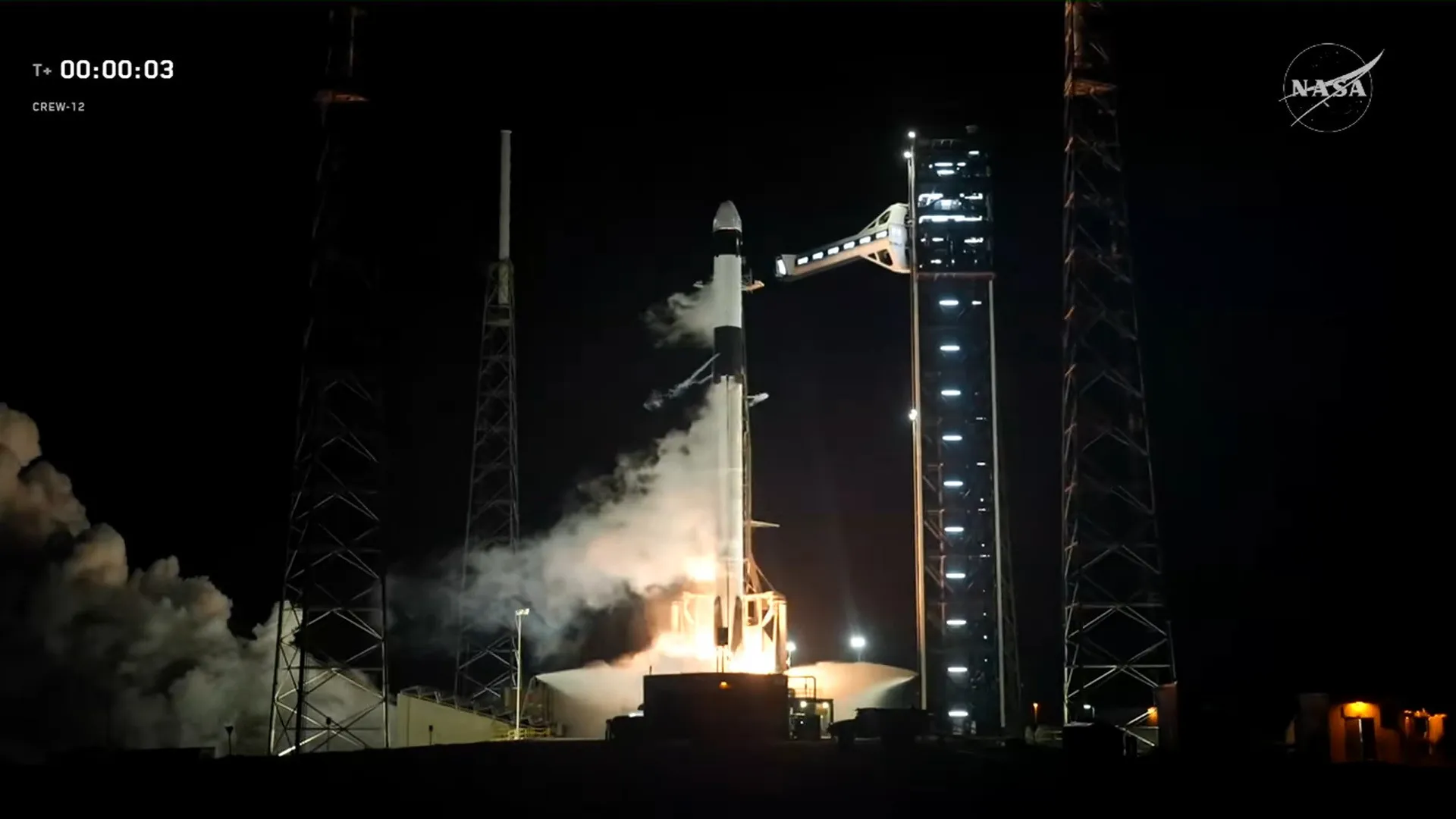 
                    NASA e SpaceX enviaram quatro astronautas para a Estação Espacial
                