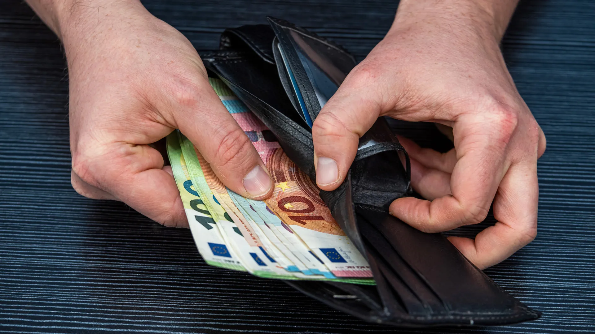 Temporal: Governo corta apoios a quem tem dívidas ao Fisco (basta o IUC)