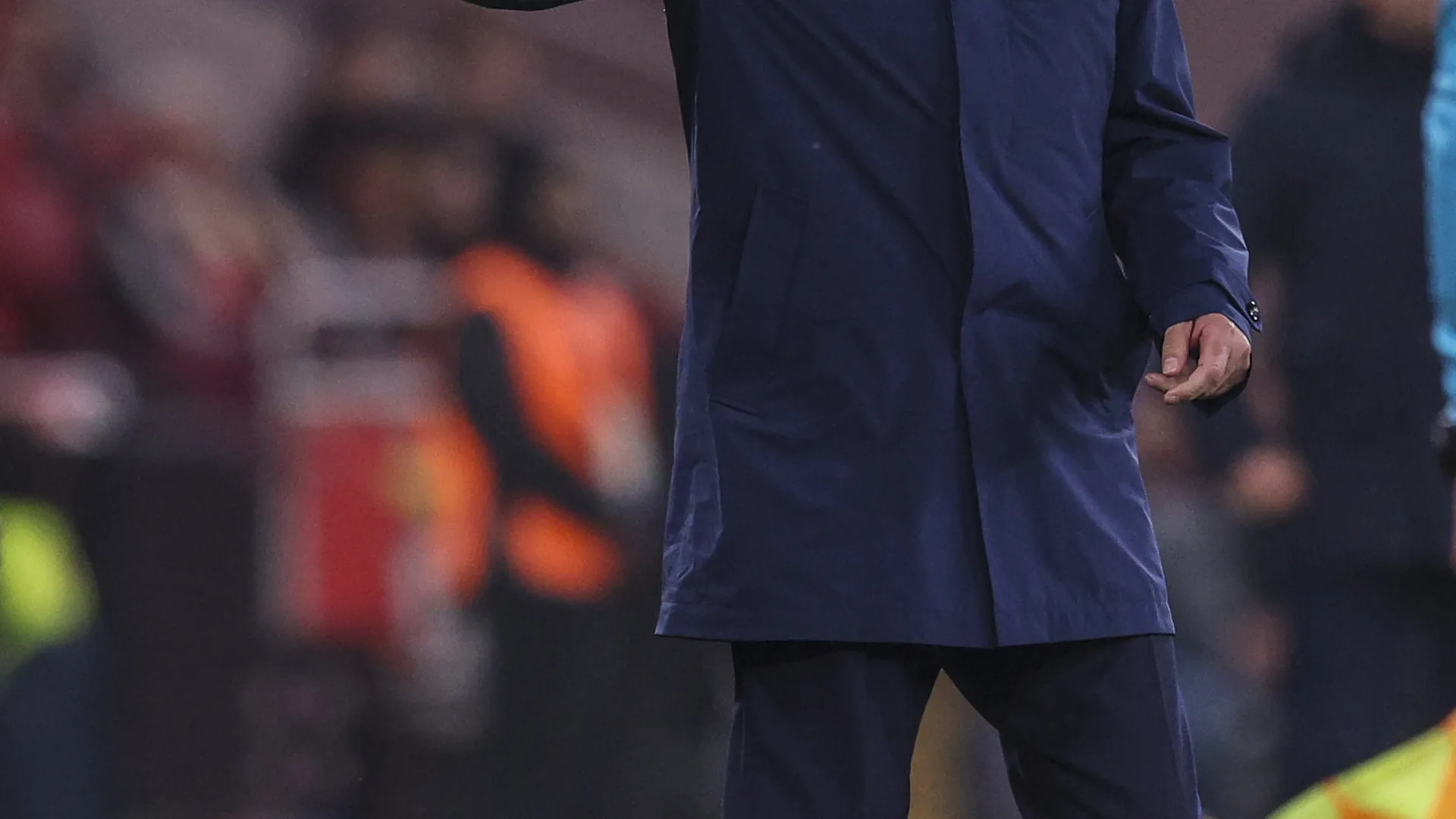 
                    José Mourinho surpreende. O onze do Benfica para duelo com Santa Clara
                